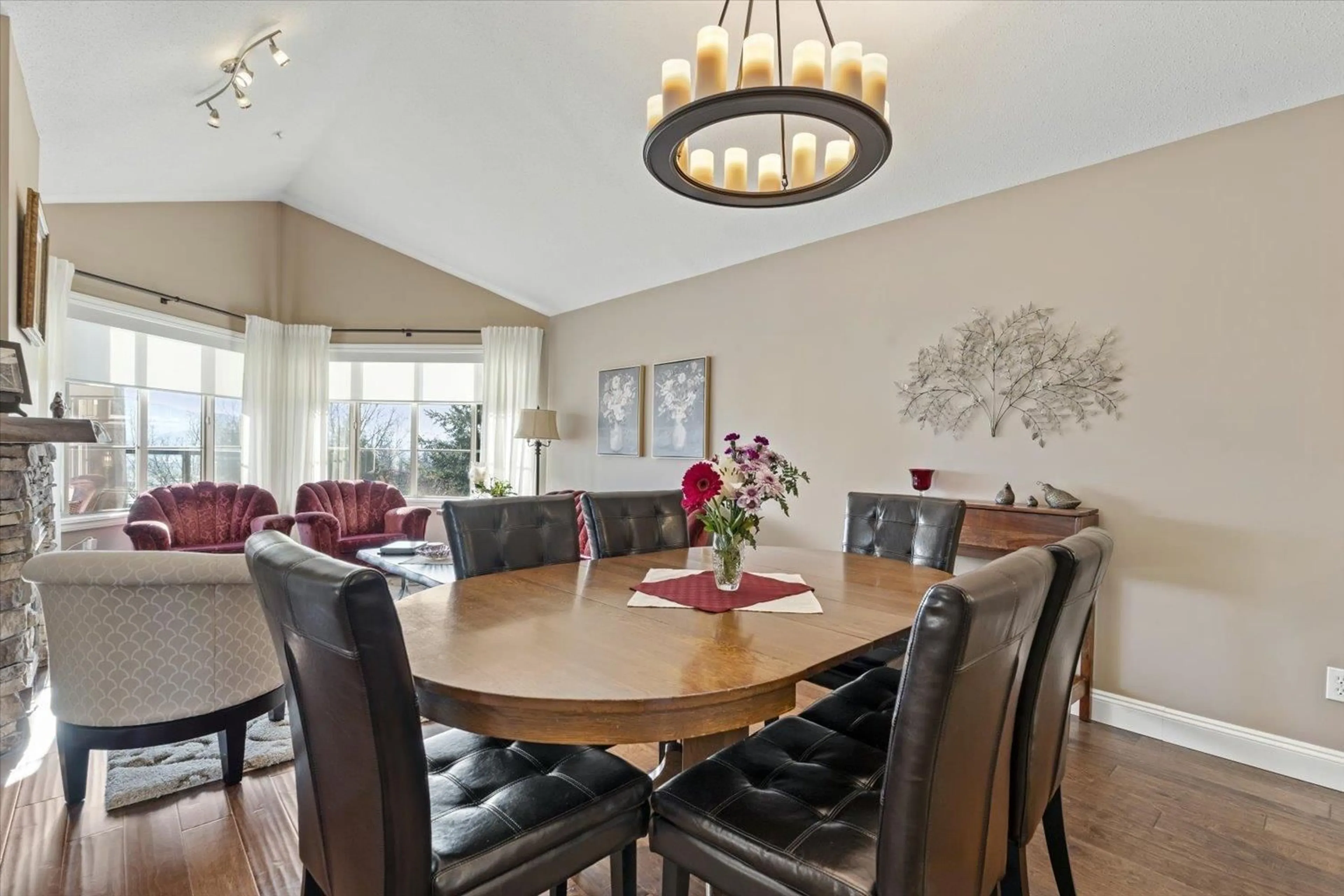 Dining room, wood/laminate floor for 28 - 35931 EMPRESS DRIVE, Abbotsford British Columbia V3G2M8