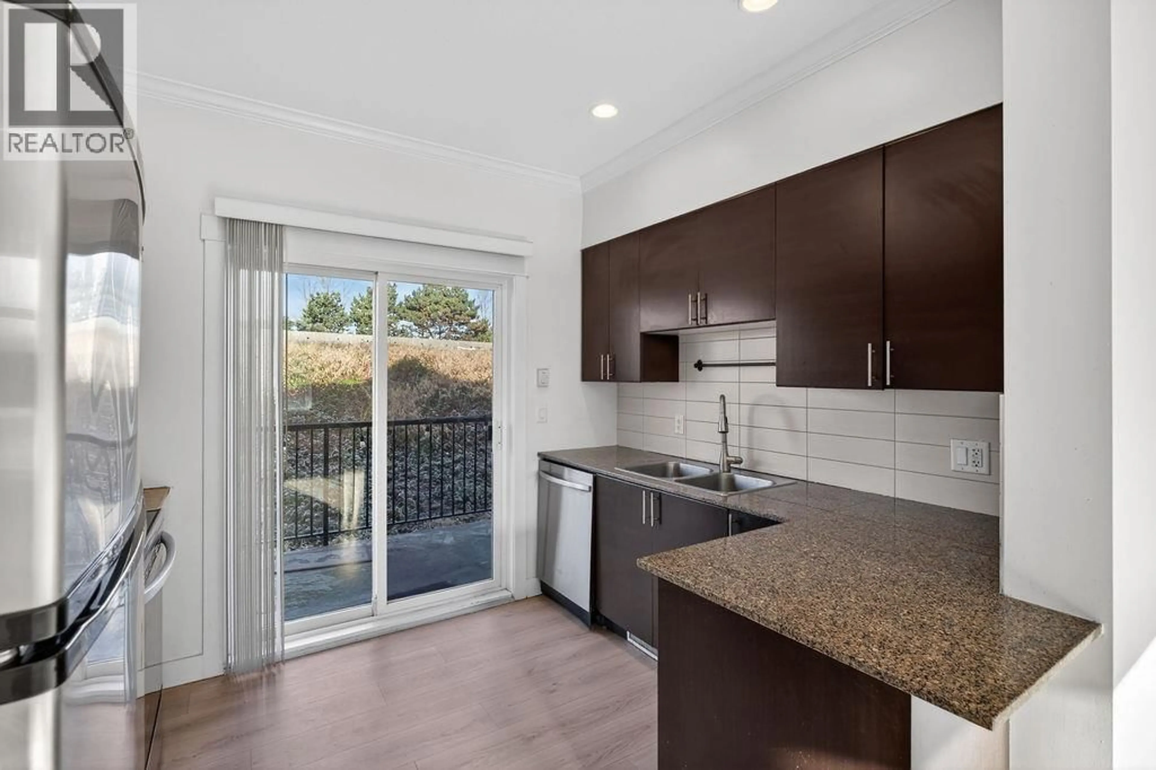 Standard kitchen, unknown for 34 - 1211 EWEN AVENUE, New Westminster British Columbia V3M5E5