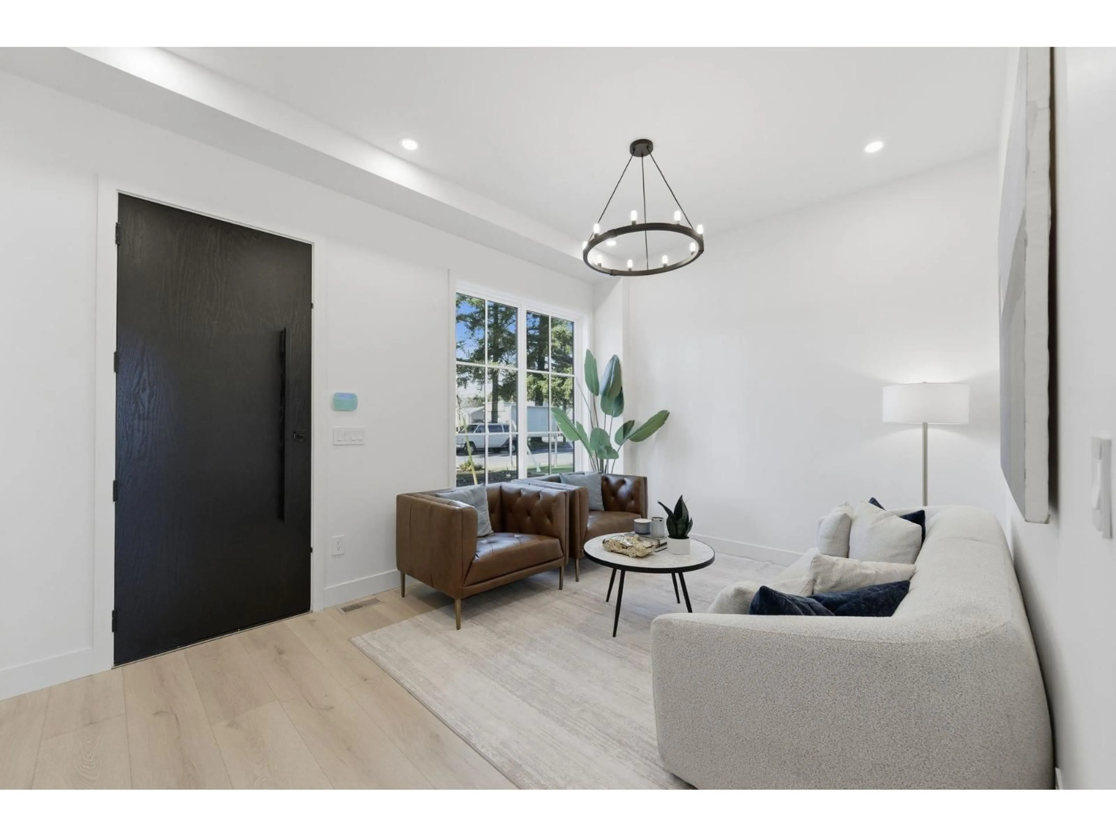 Indoor entryway for 8186 117 STREET, Delta British Columbia V4C7A6