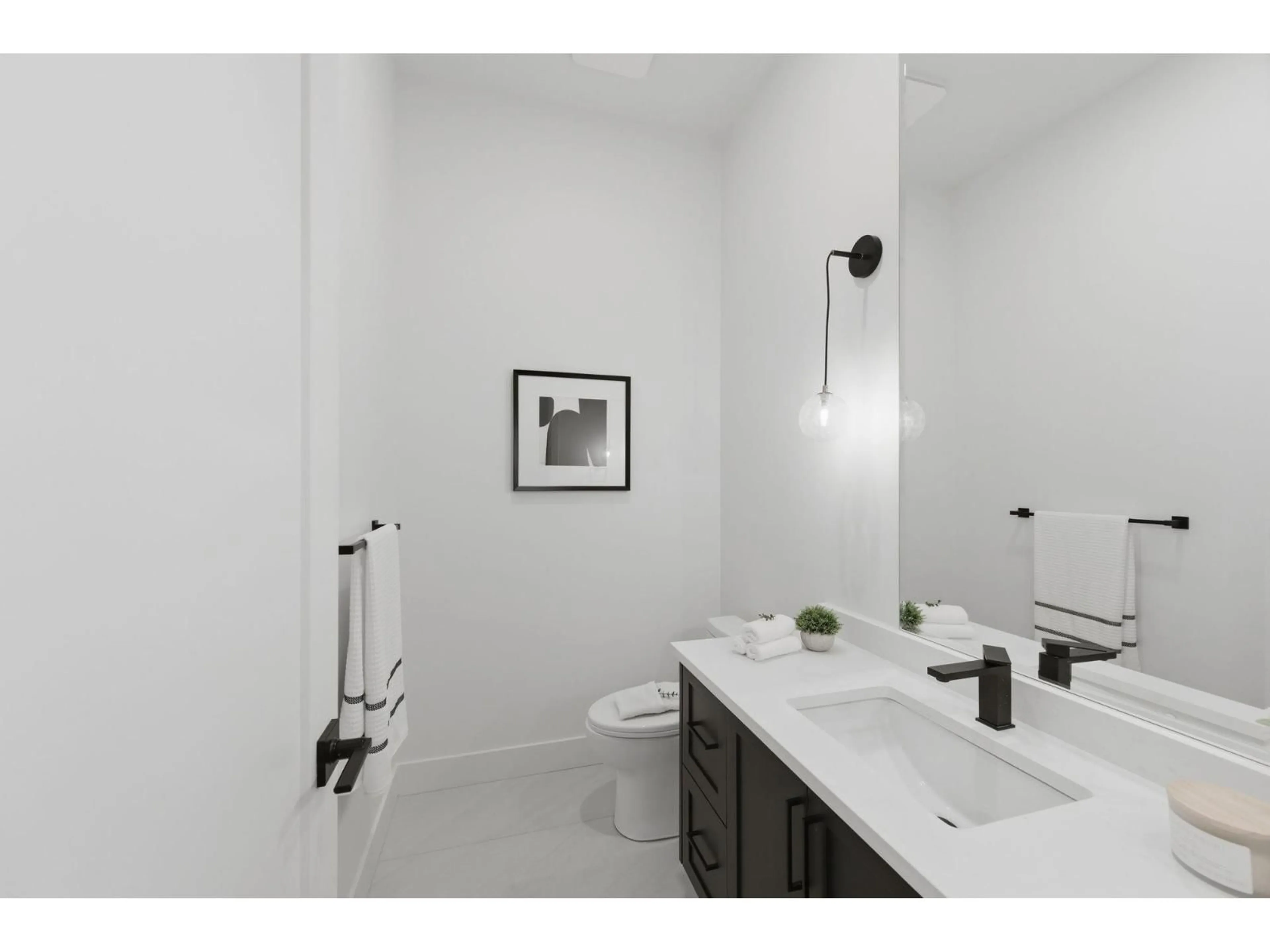 Standard bathroom, ceramic/tile floor for 8186 117 STREET, Delta British Columbia V4C7A6