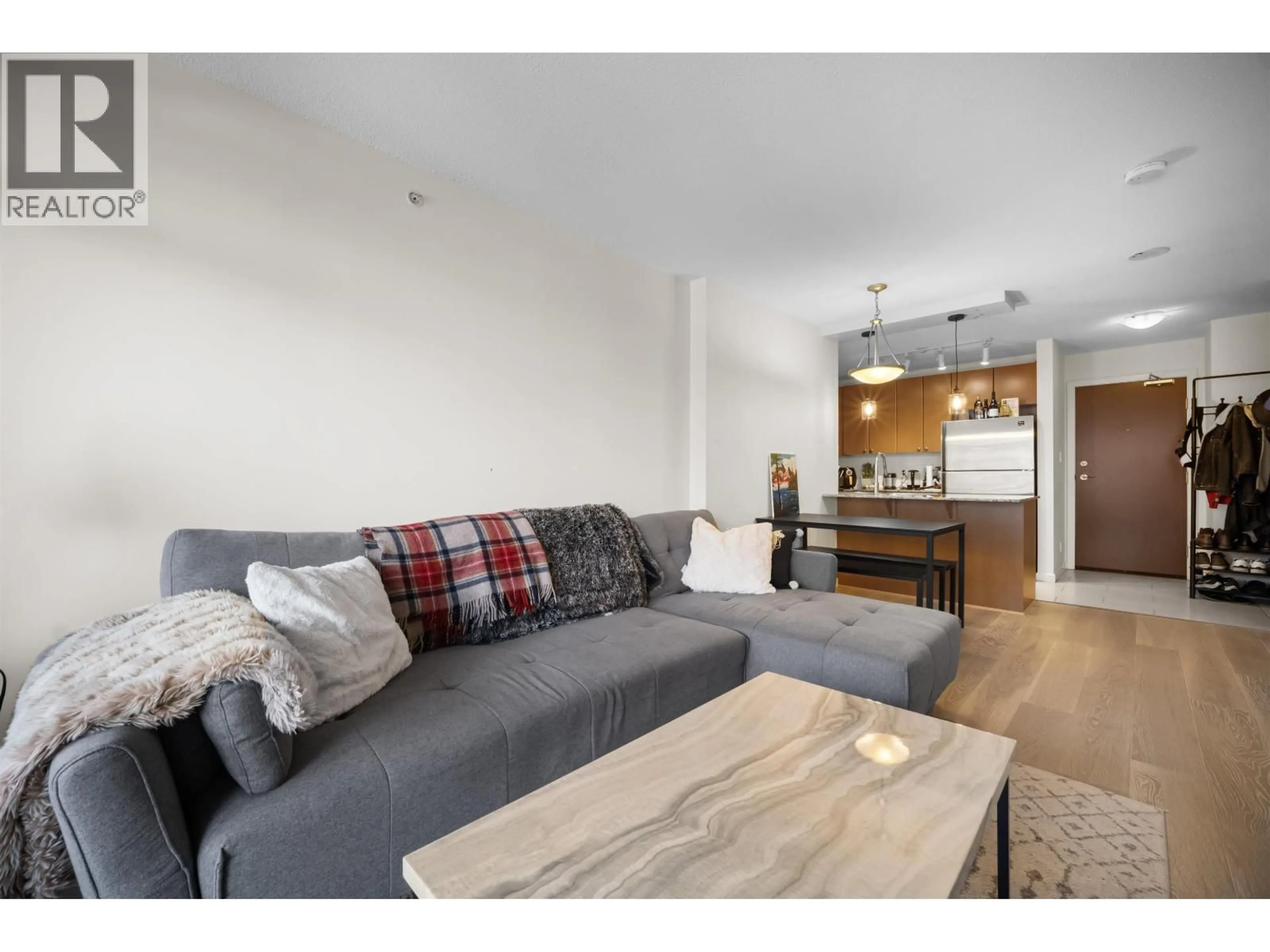 Living room with furniture, wood/laminate floor for 608 - 610 VICTORIA STREET, New Westminster British Columbia V3M0A5