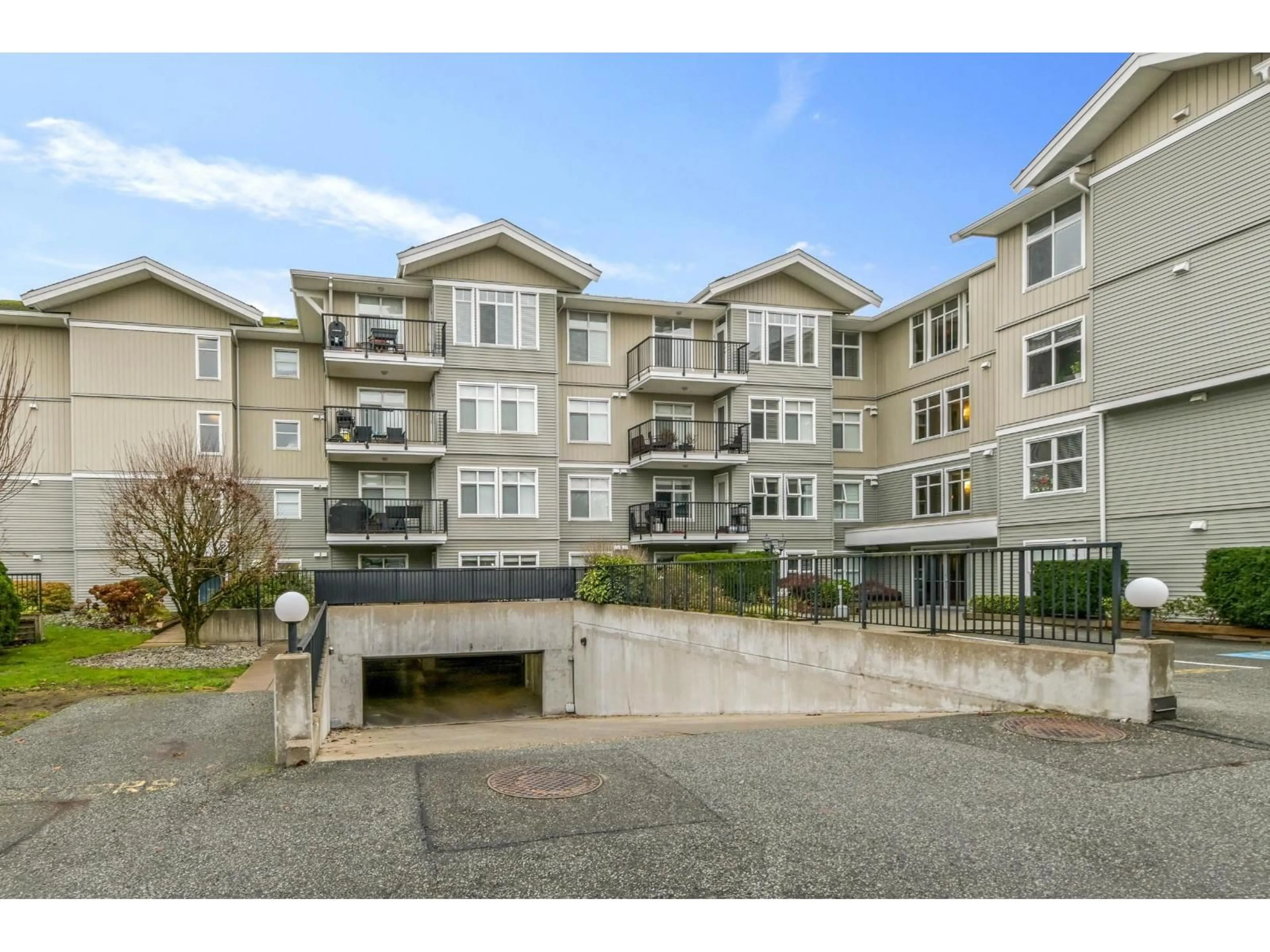 Unknown for 310 - 33255 OLD YALE ROAD, Abbotsford British Columbia V2S8R2