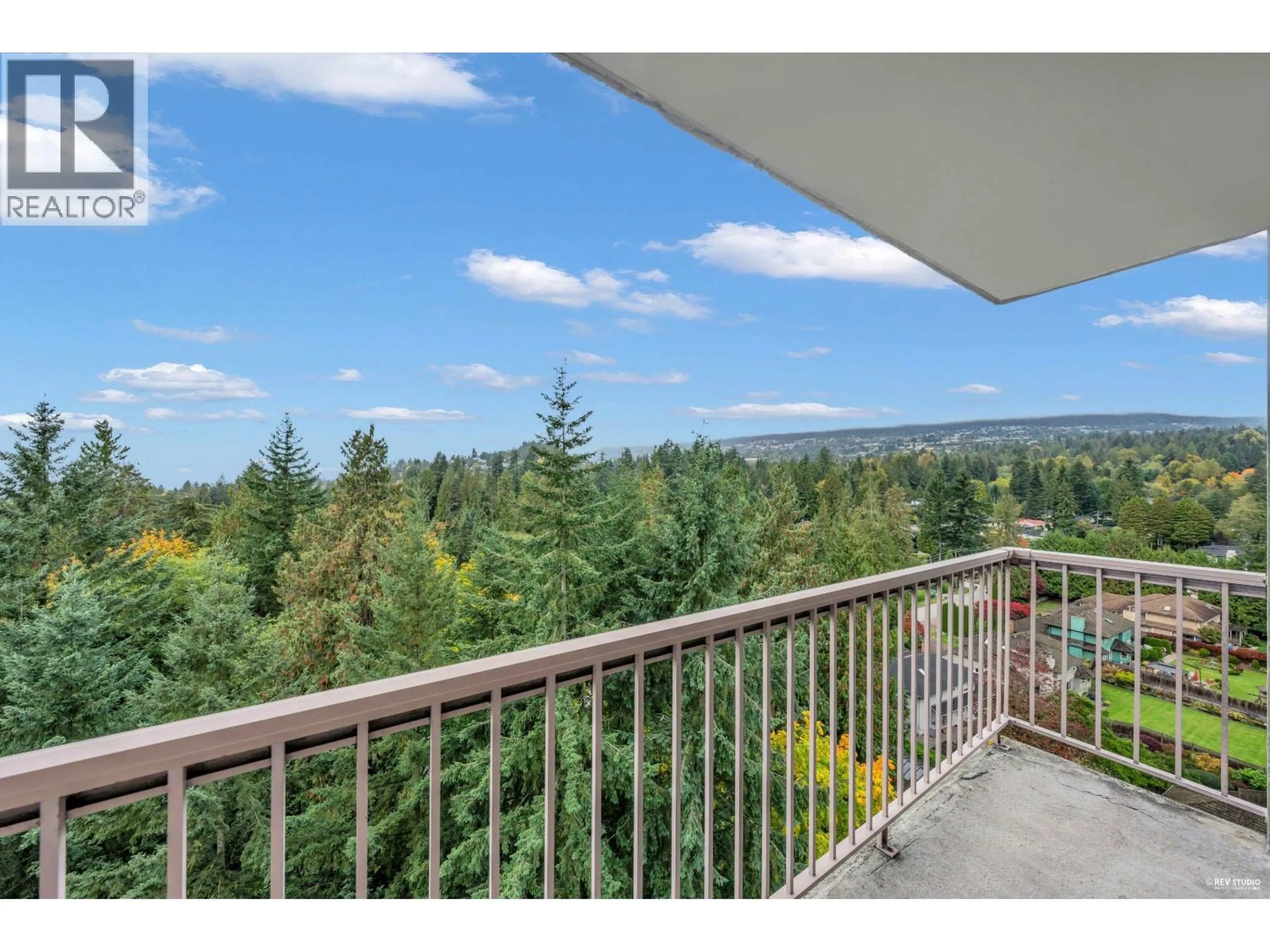 Balcony in the apartment, water/lake/river/ocean view for 1602 - 2016 FULLERTON AVENUE, North Vancouver British Columbia V7P3E6