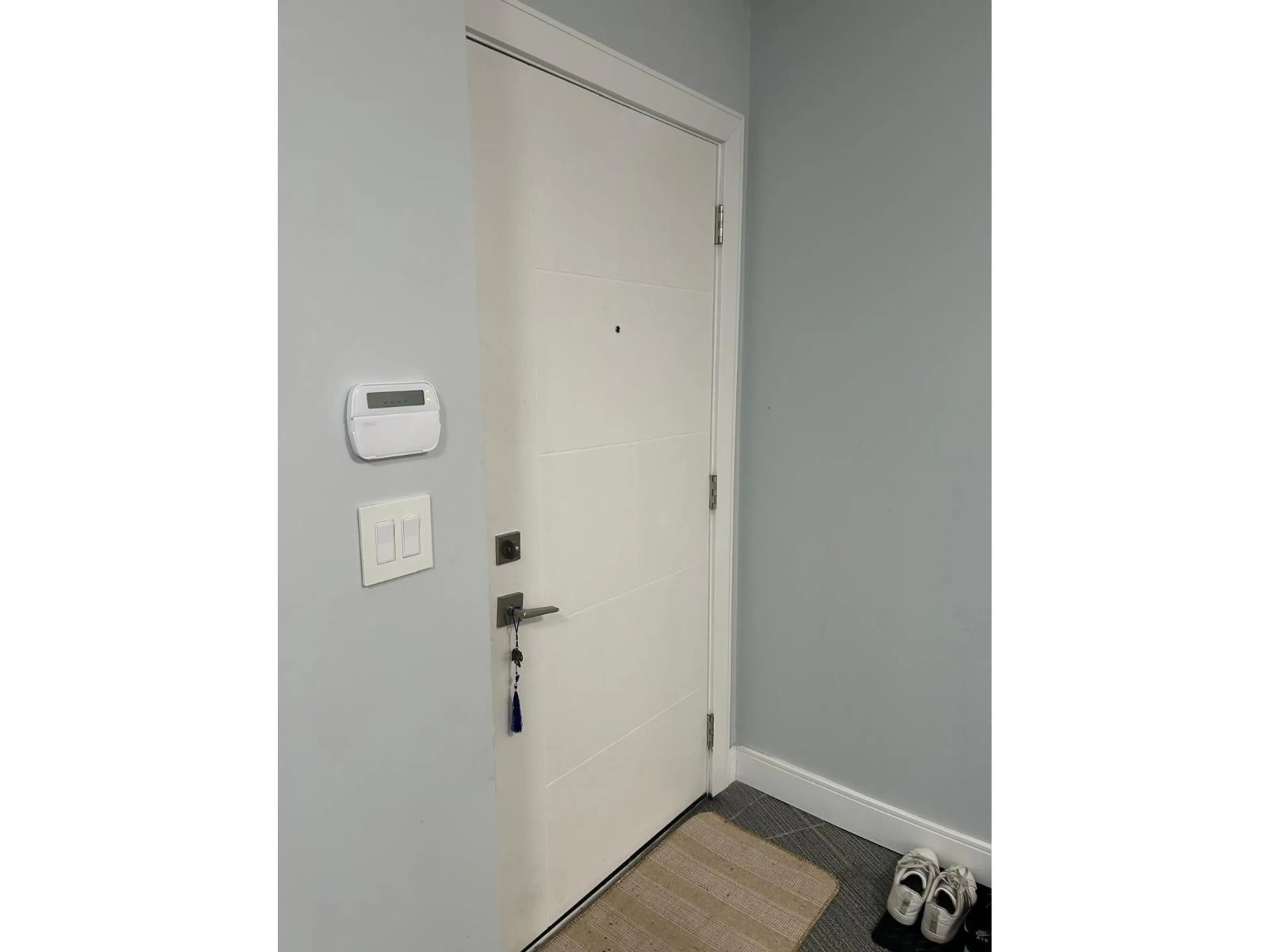 Indoor entryway for 11890 GILMOUR CRESCENT, Delta British Columbia V4C1L1