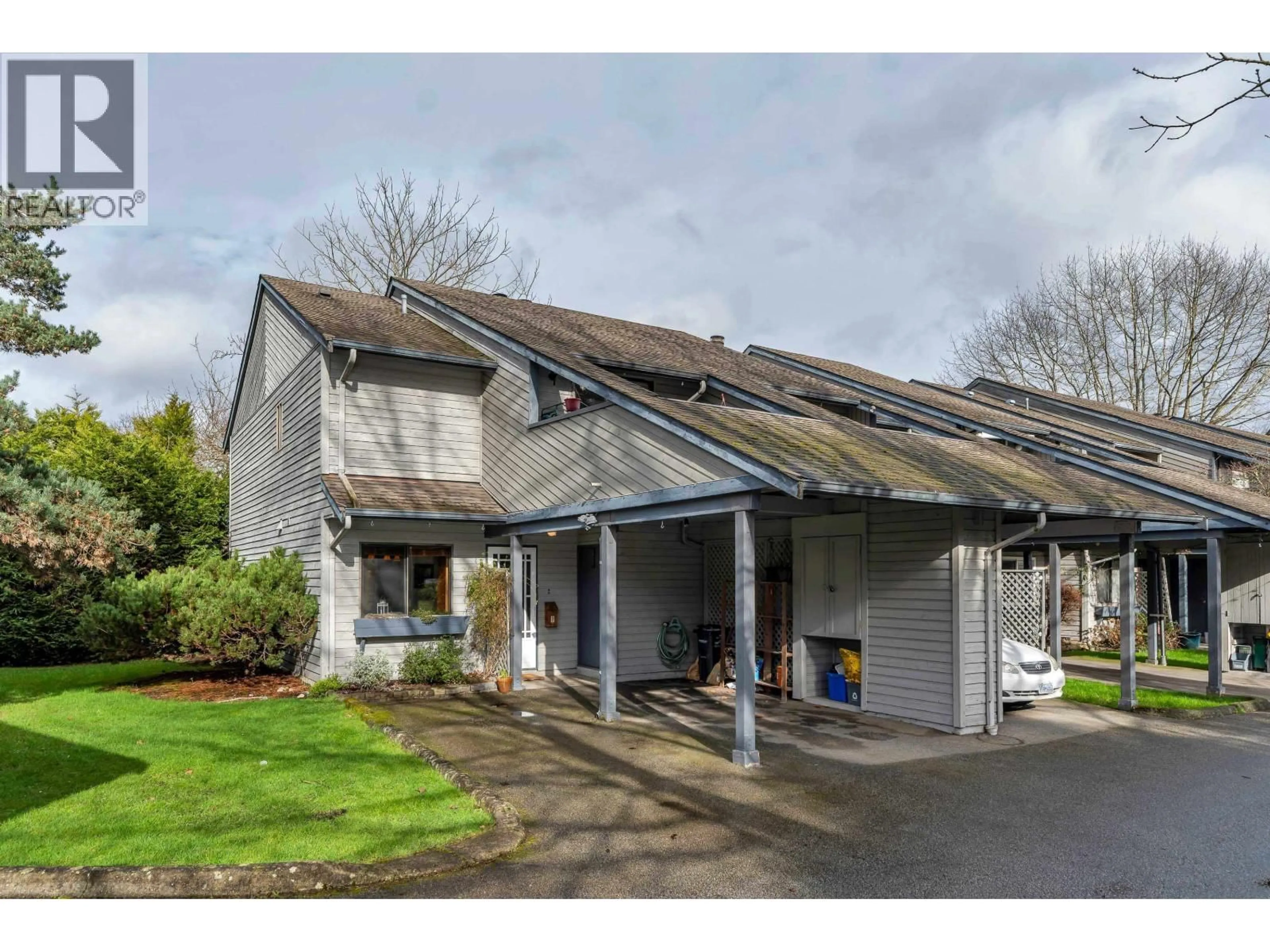 A pic from outside/outdoor area/front of a property/back of a property/a pic from drone, street for 7 - 7300 LEDWAY ROAD, Richmond British Columbia V7C4N9