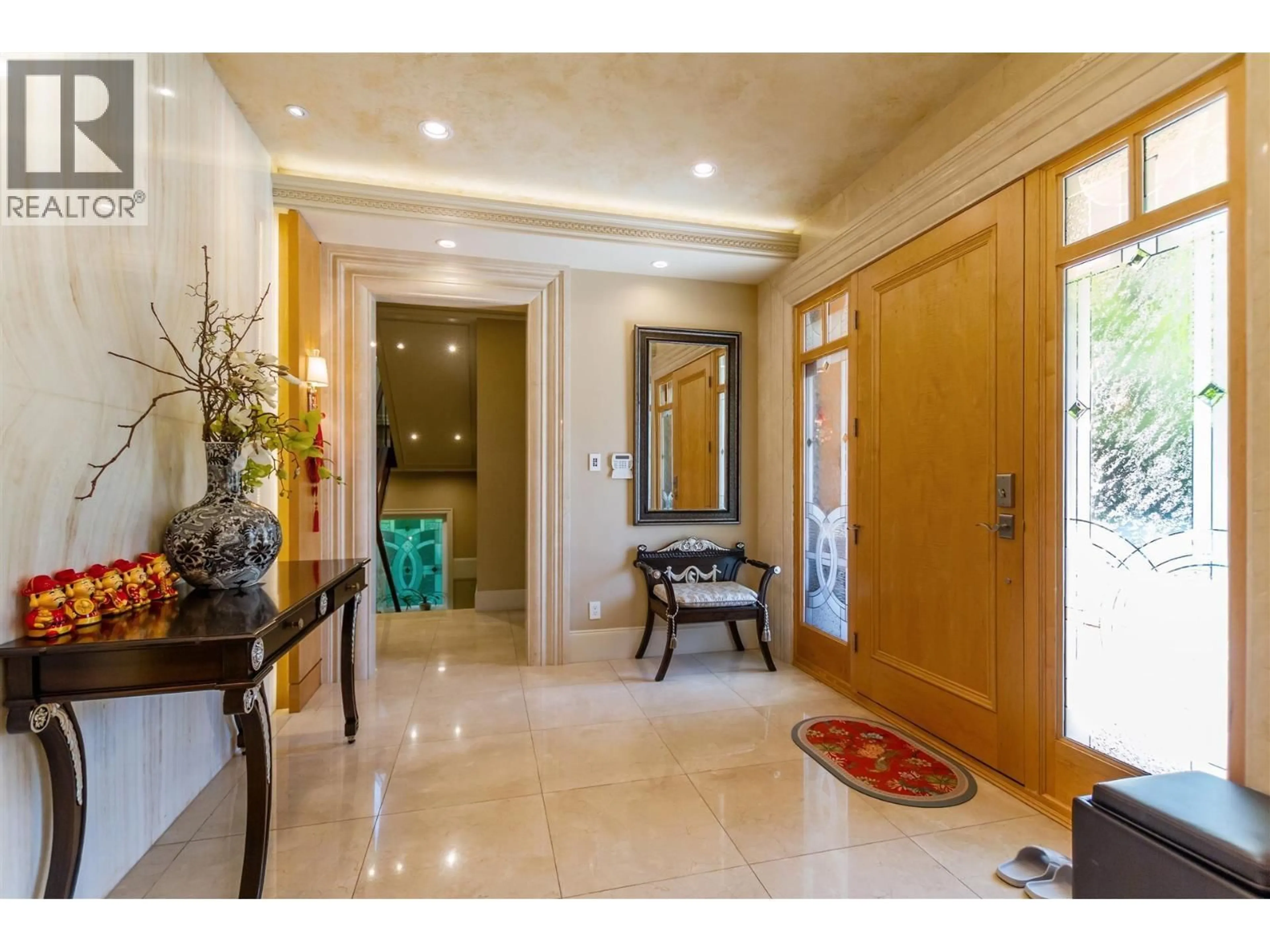 Indoor foyer for 4239 PINE CRESCENT, Vancouver British Columbia V6J4K8