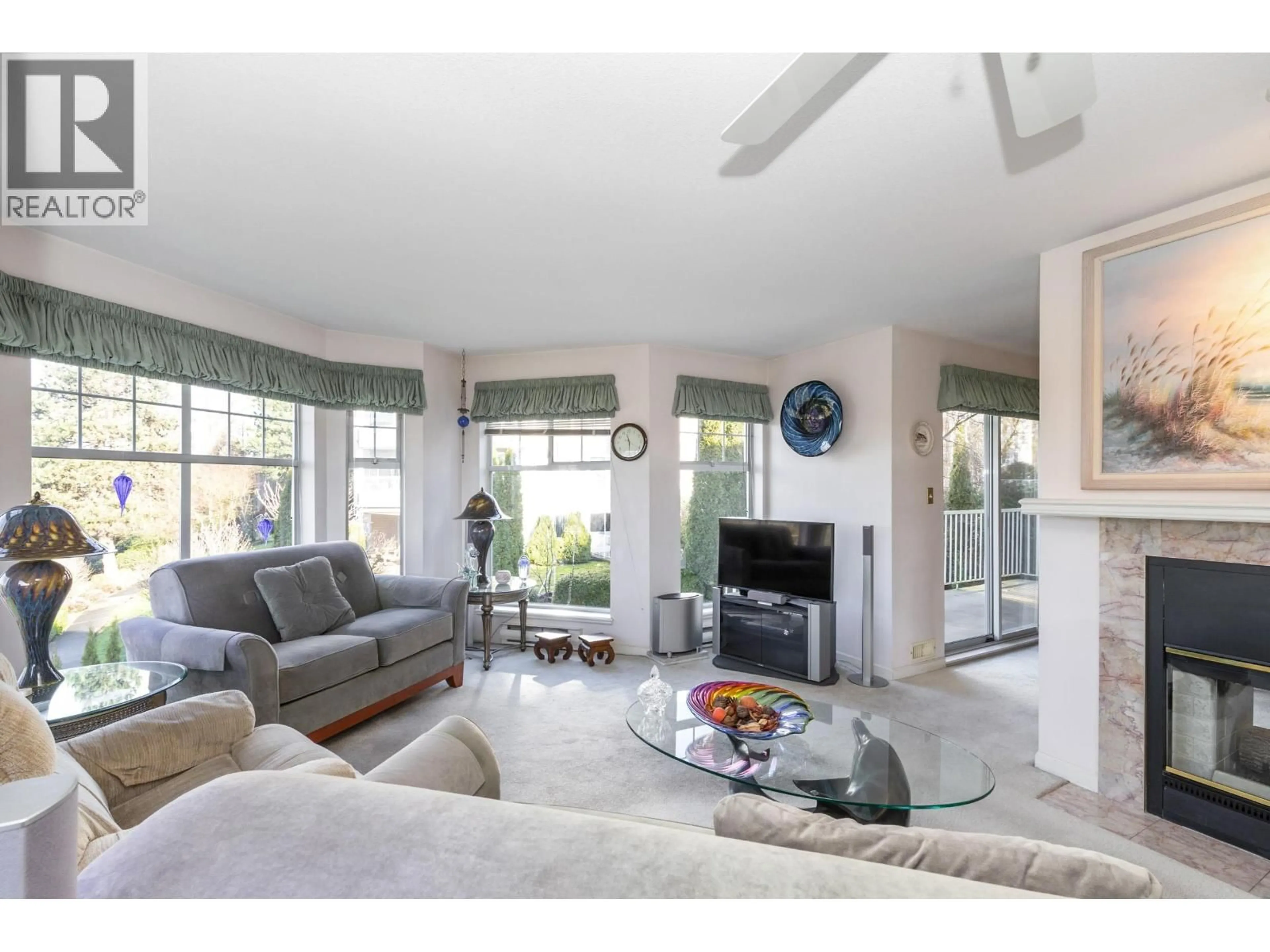 Living room with furniture, unknown for 207 - 11601 227 STREET, Maple Ridge British Columbia V2X0J7