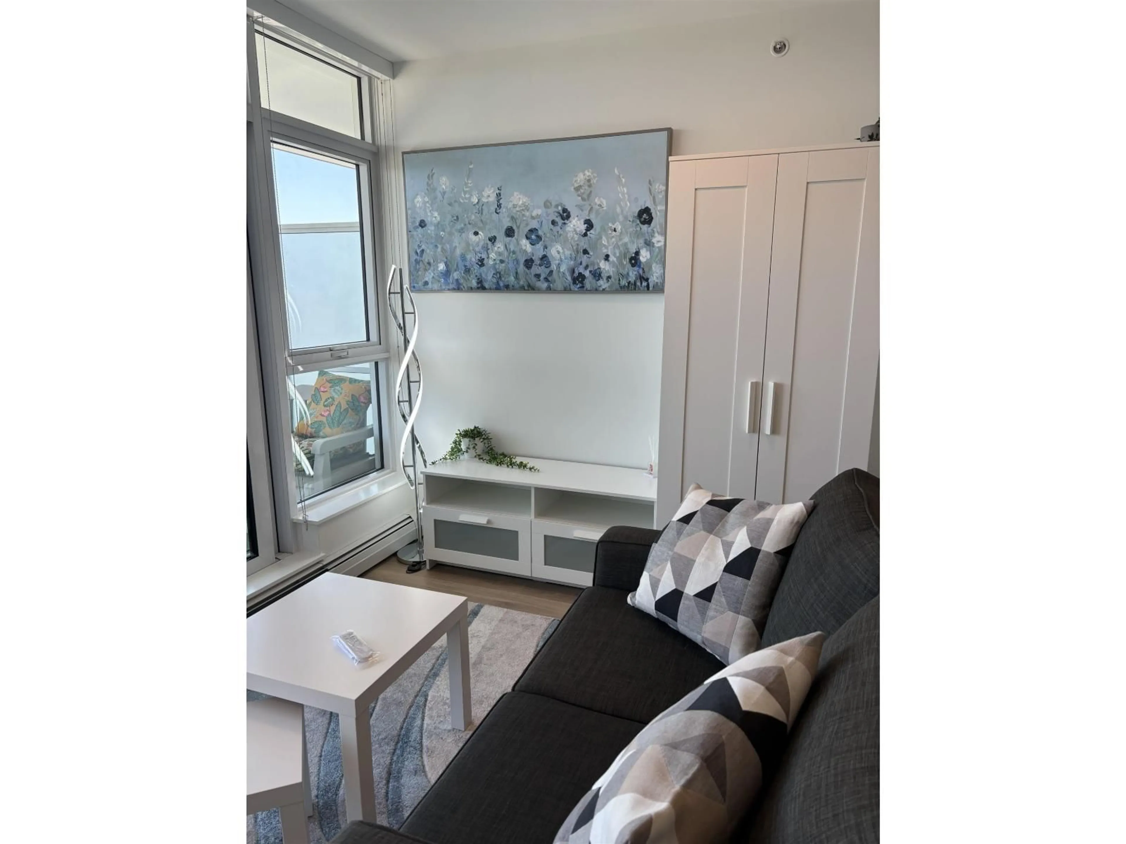 A pic of a room for 2403 - 13685 102 AVENUE, Surrey British Columbia V3T1N7