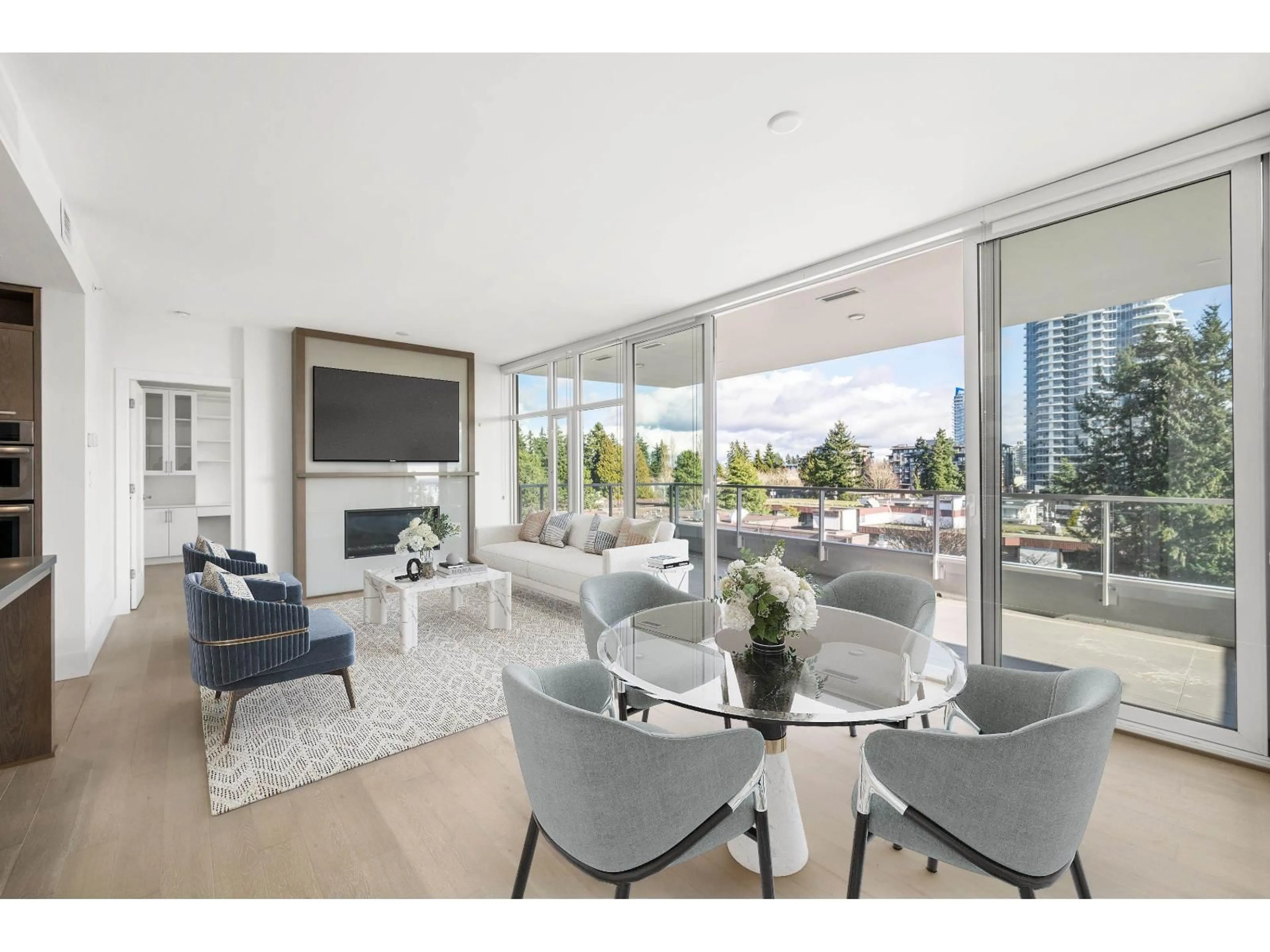 Living room with furniture, unknown for 603 - 1501 VIDAL STREET, White Rock British Columbia V4B0B5