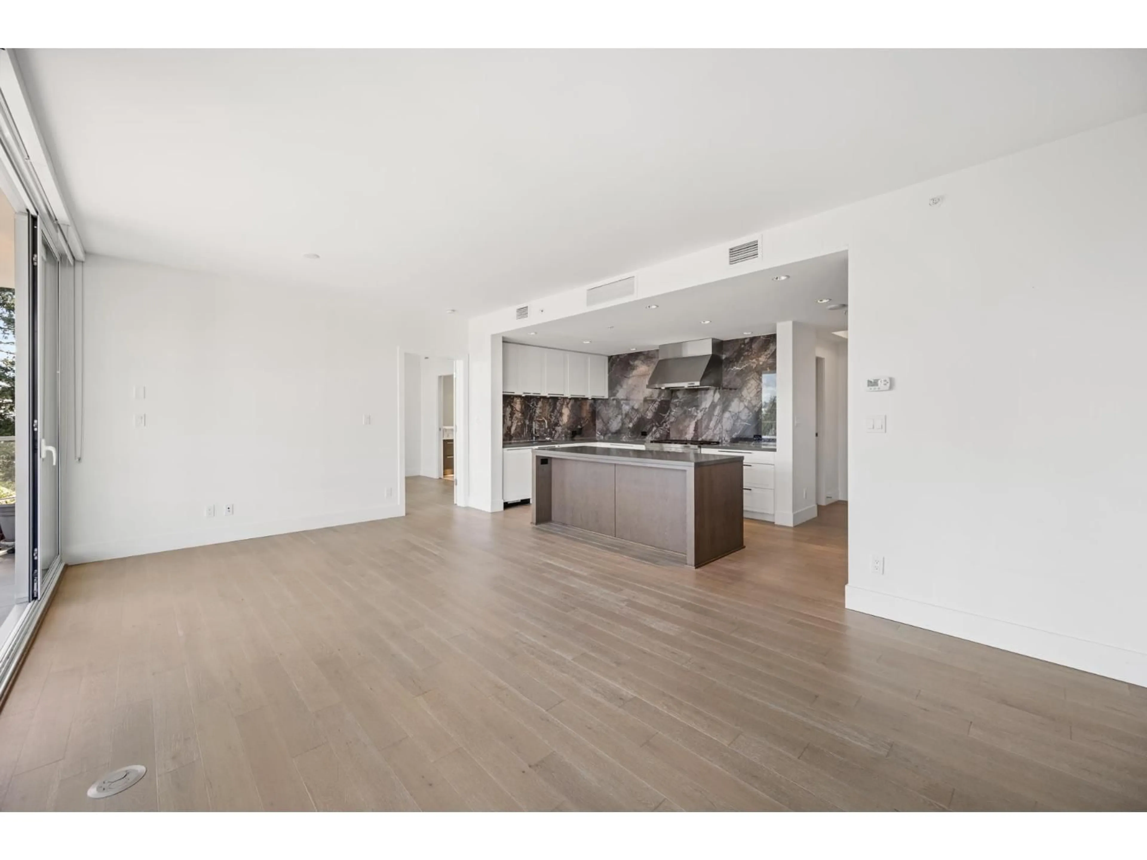 Unknown for 603 - 1501 VIDAL STREET, White Rock British Columbia V4B0B5