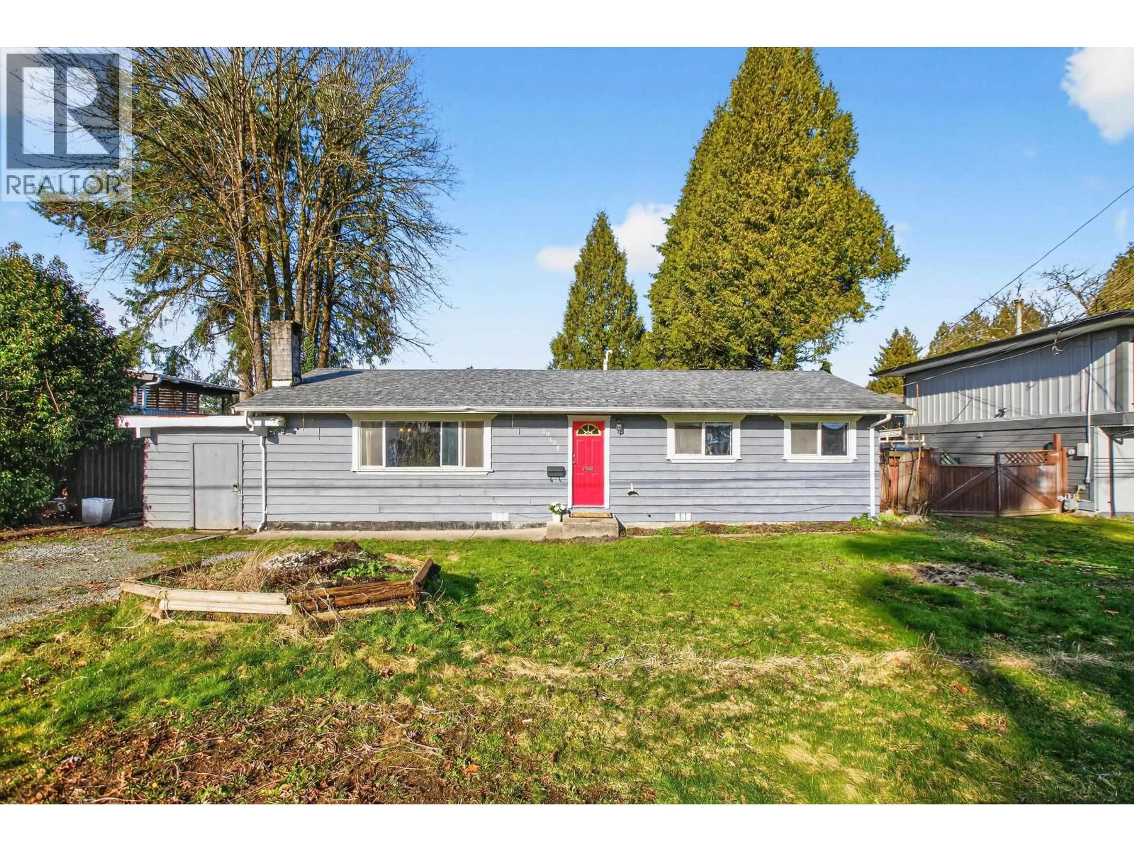 Home with vinyl exterior material, street for 20409 122 AVENUE, Maple Ridge British Columbia V2X3W2