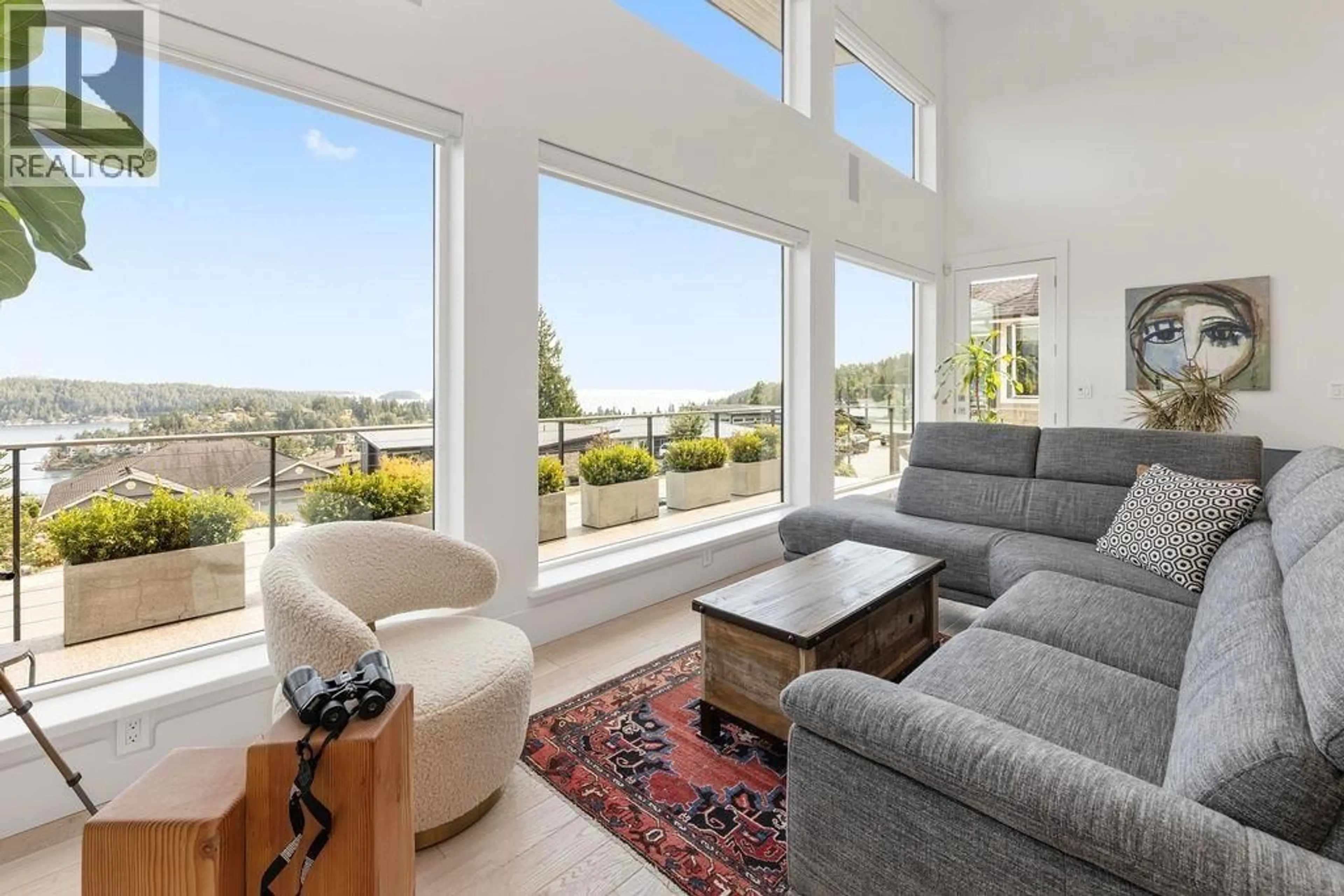 Living room with furniture, unknown for 502 SPYGLASS PLACE, Gibsons British Columbia V0N1V9