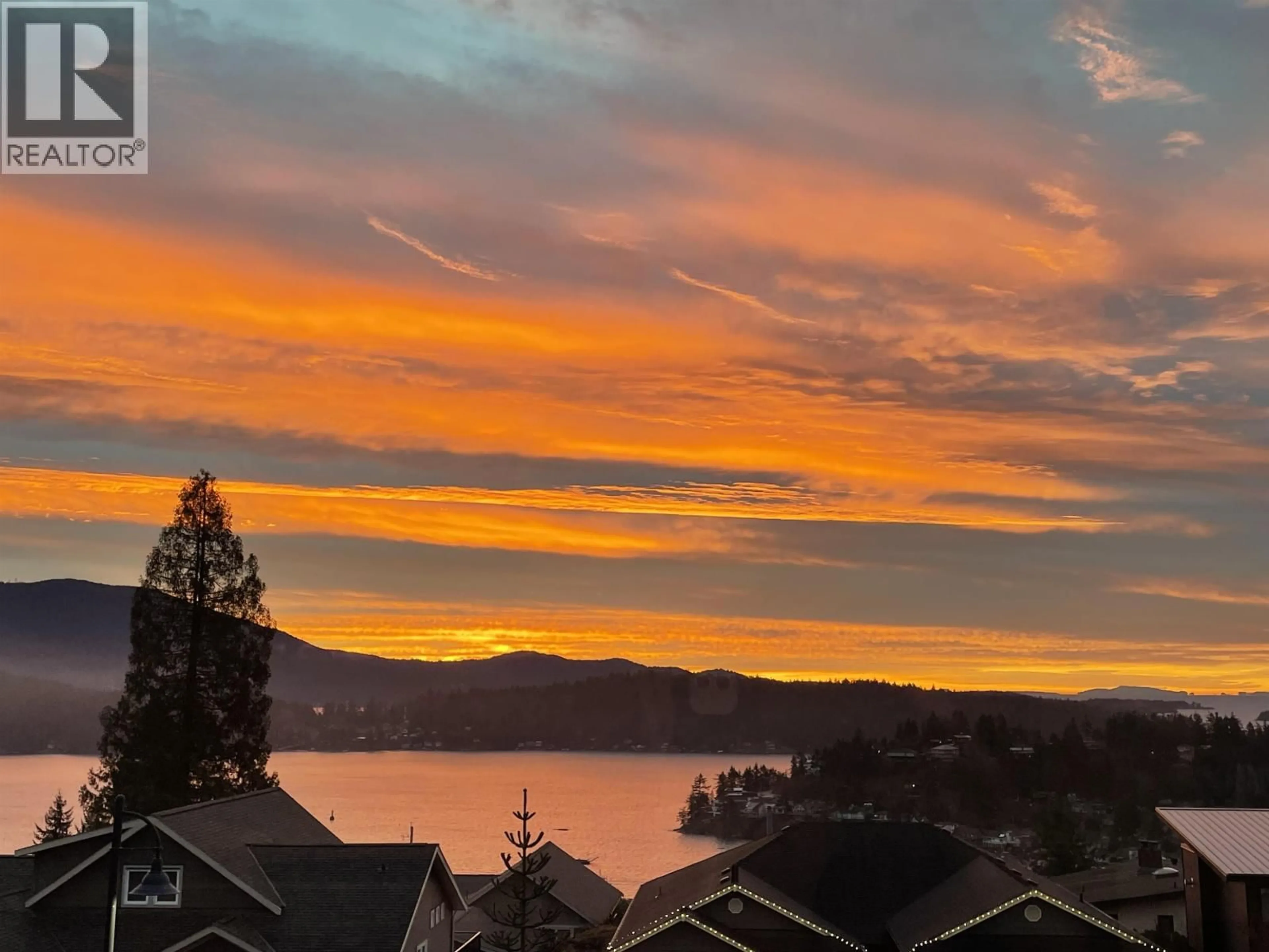 Blurry image for 502 SPYGLASS PLACE, Gibsons British Columbia V0N1V9