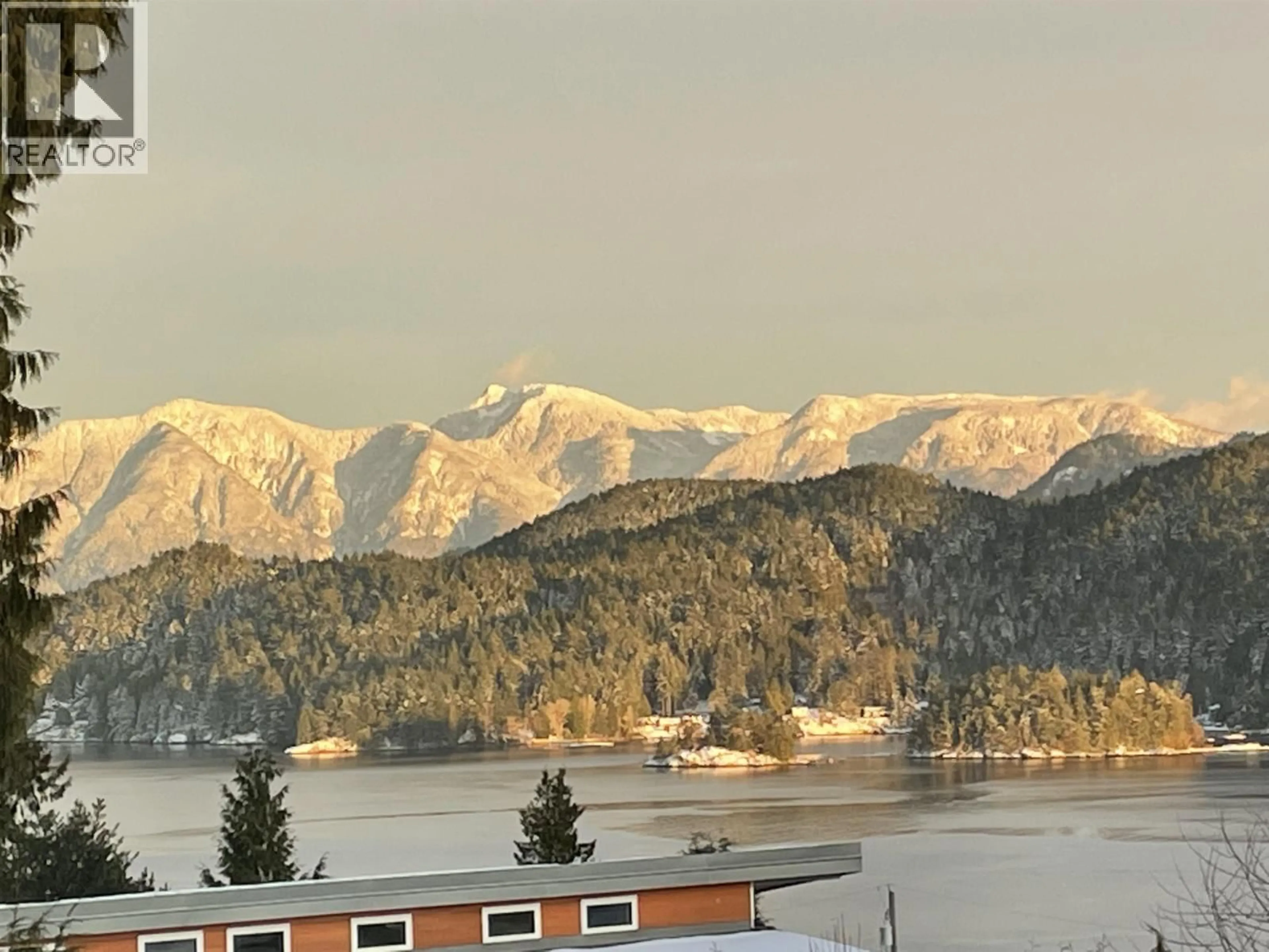 Blurry image for 502 SPYGLASS PLACE, Gibsons British Columbia V0N1V9