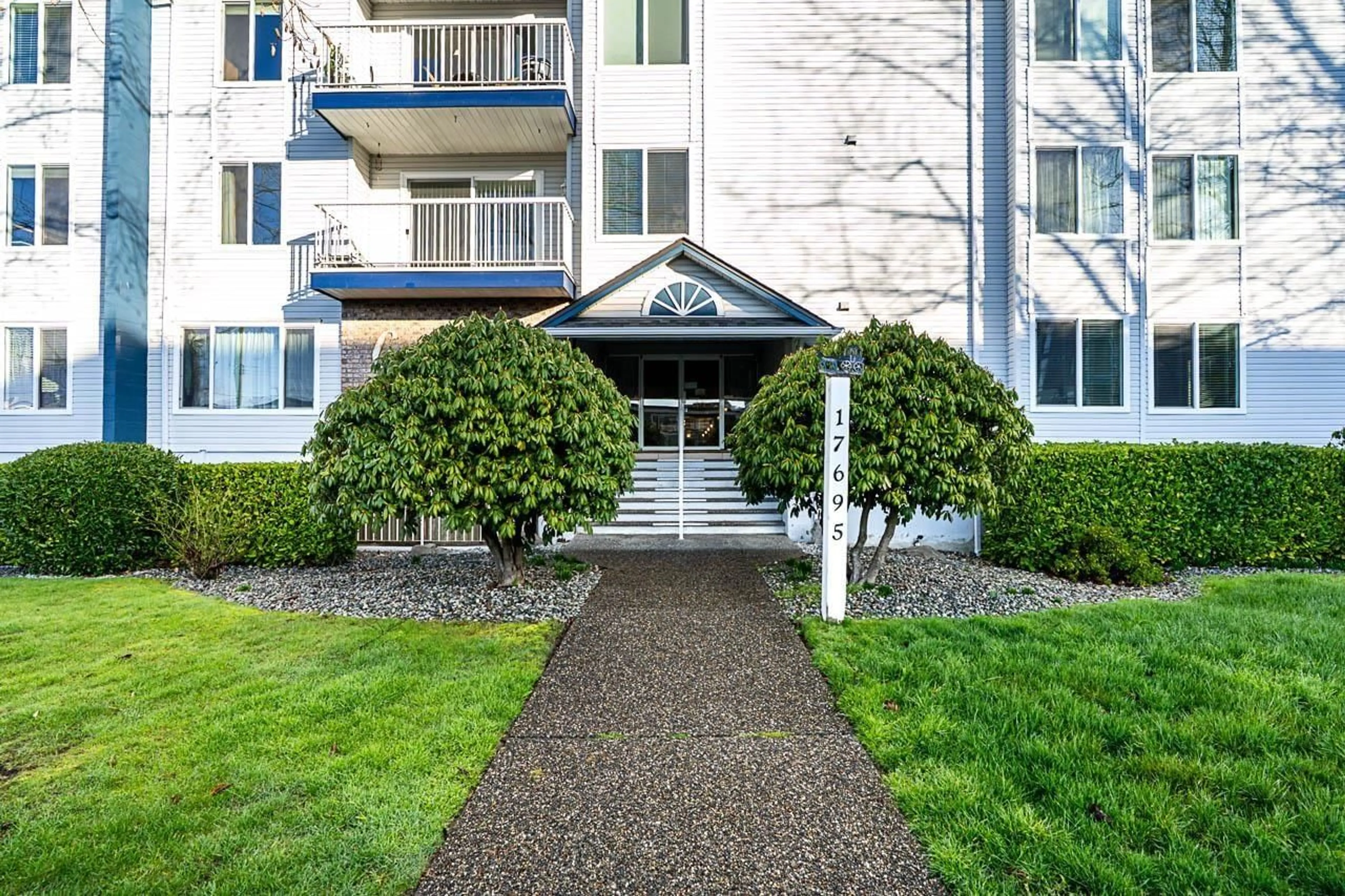 Unknown for 305 - 17695 58 AVENUE, Surrey British Columbia V3S1L5