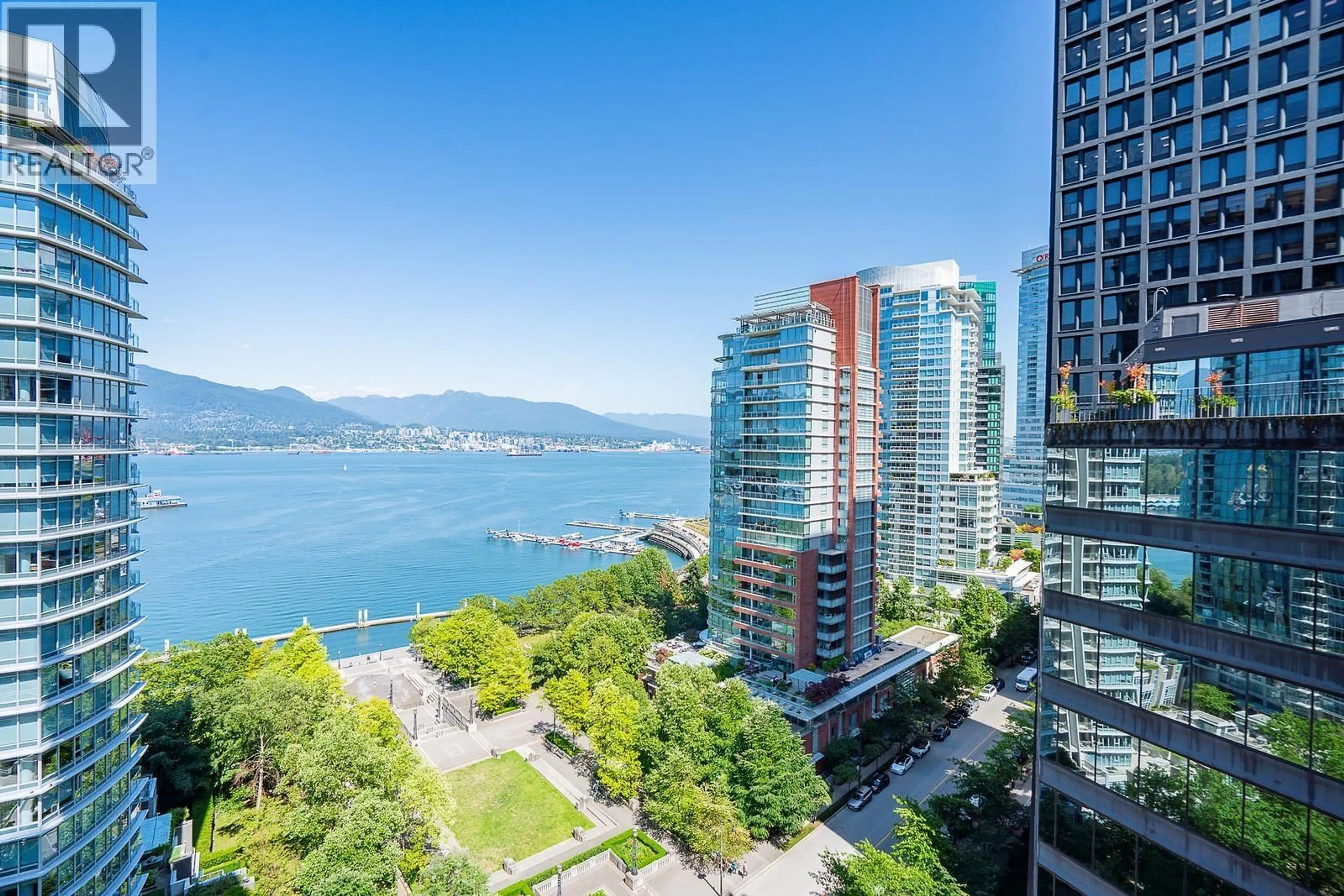 A pic from outside/outdoor area/front of a property/back of a property/a pic from drone, water/lake/river/ocean view for 1904 - 1205 W HASTINGS STREET, Vancouver British Columbia V6E4T7