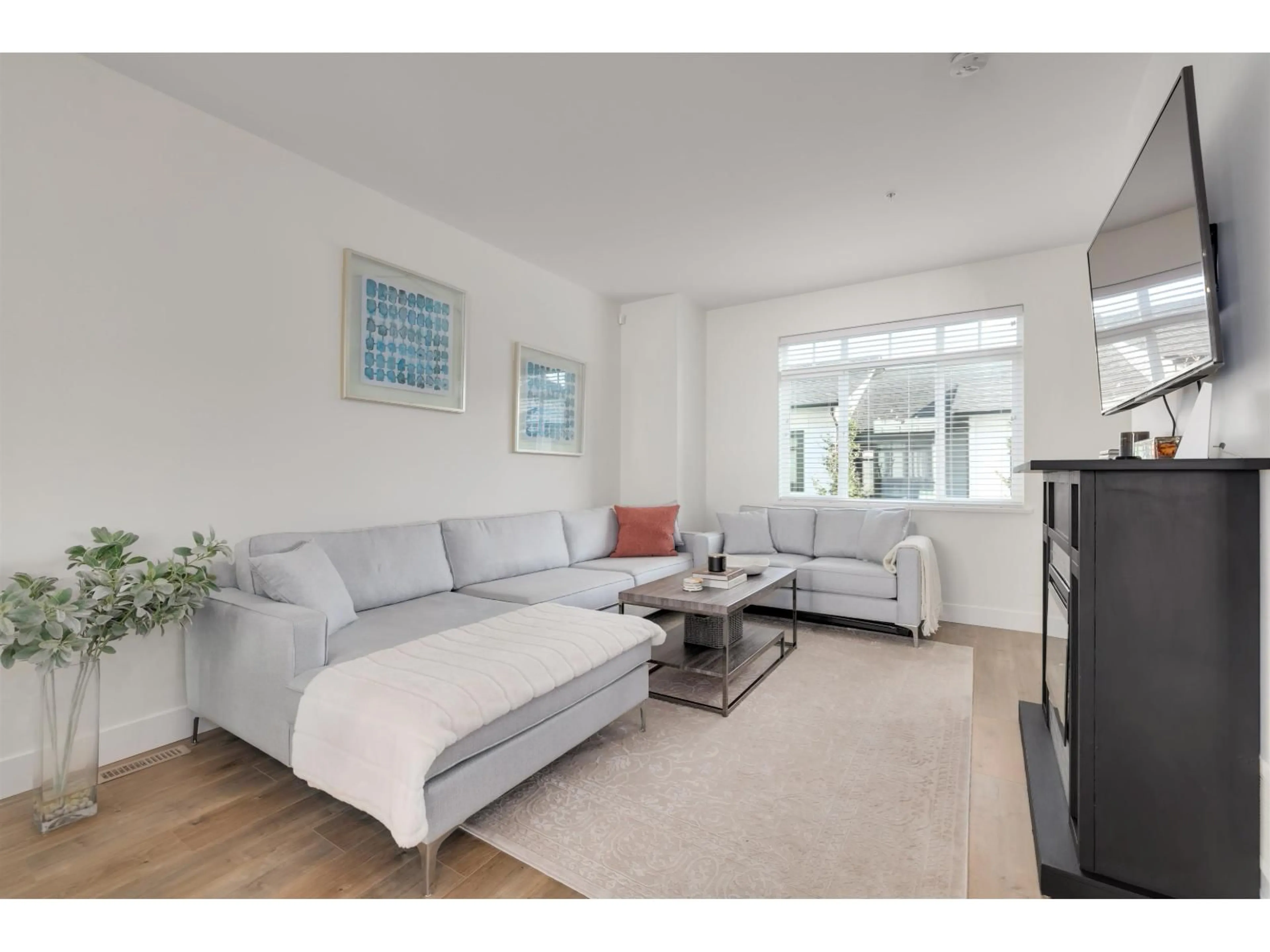 Living room with furniture, unknown for 20 - 6897 201 STREET, Langley British Columbia V2Y0Z3