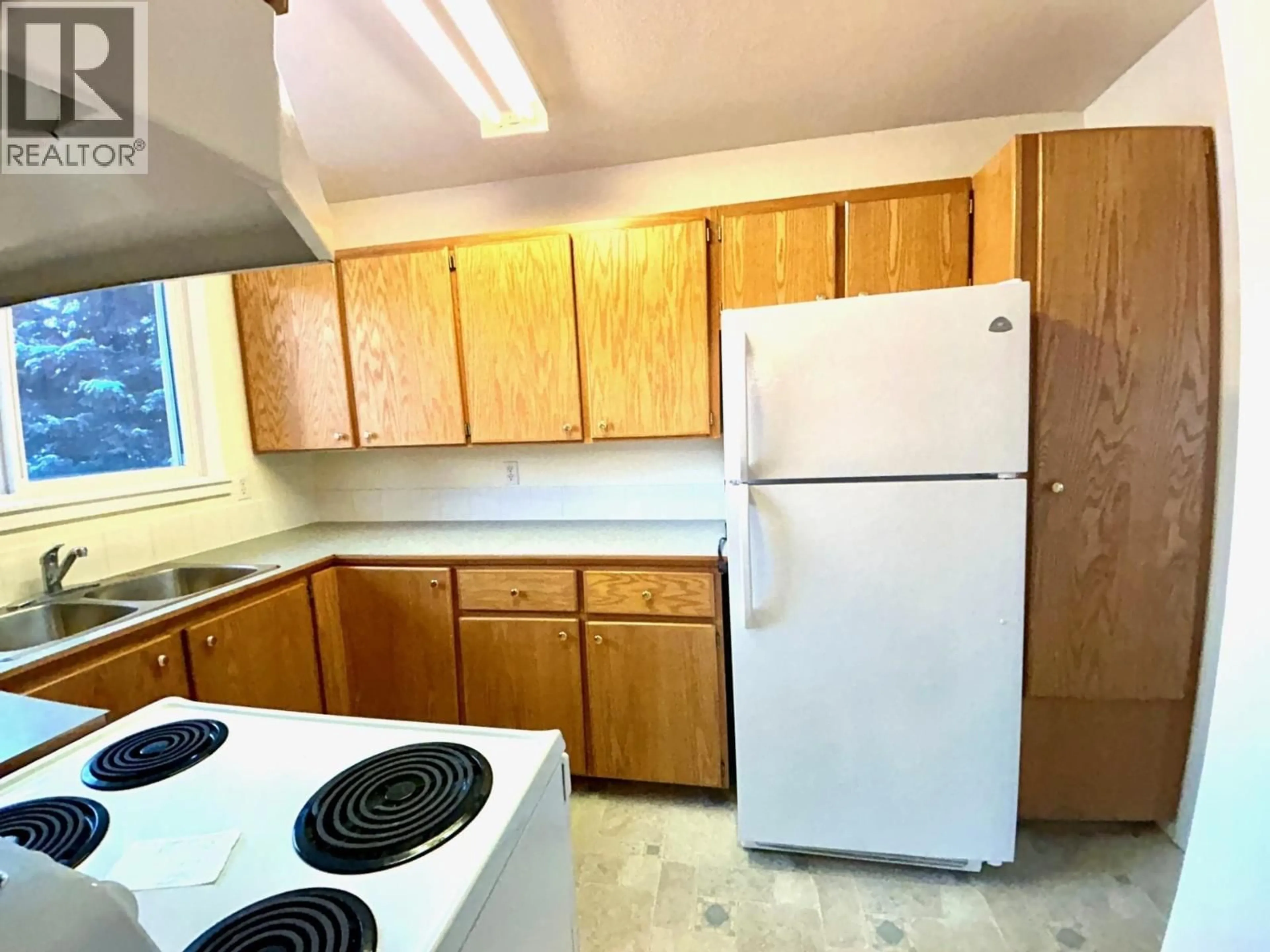 Standard kitchen, unknown for 5227 COTTONWOOD ROAD, Fort Nelson British Columbia V0C1R0