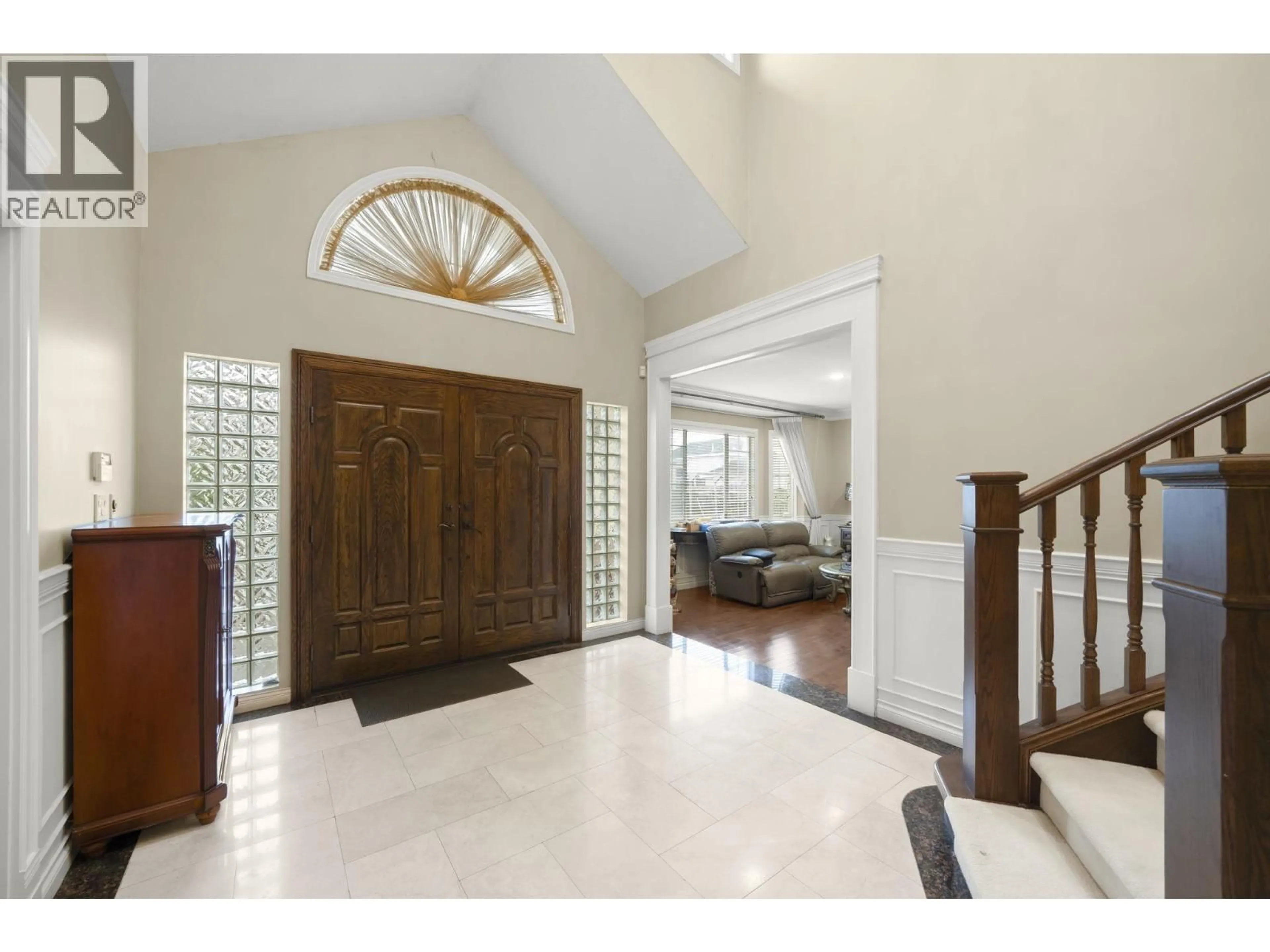 Indoor entryway for 9631 DEAGLE ROAD, Richmond British Columbia V7A1P9