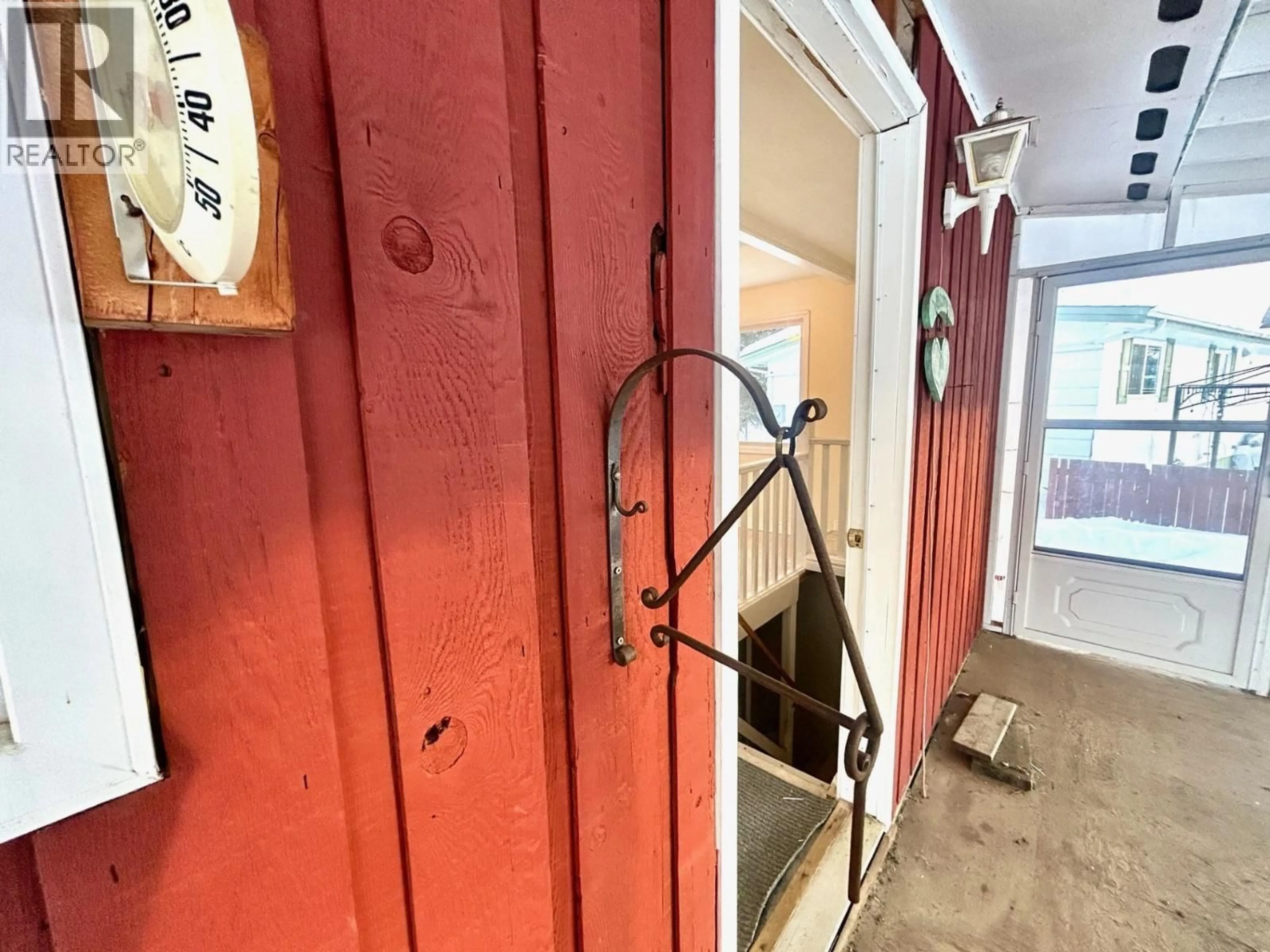 Indoor entryway for 5235 COTTONWOOD ROAD, Fort Nelson British Columbia V0C1R0