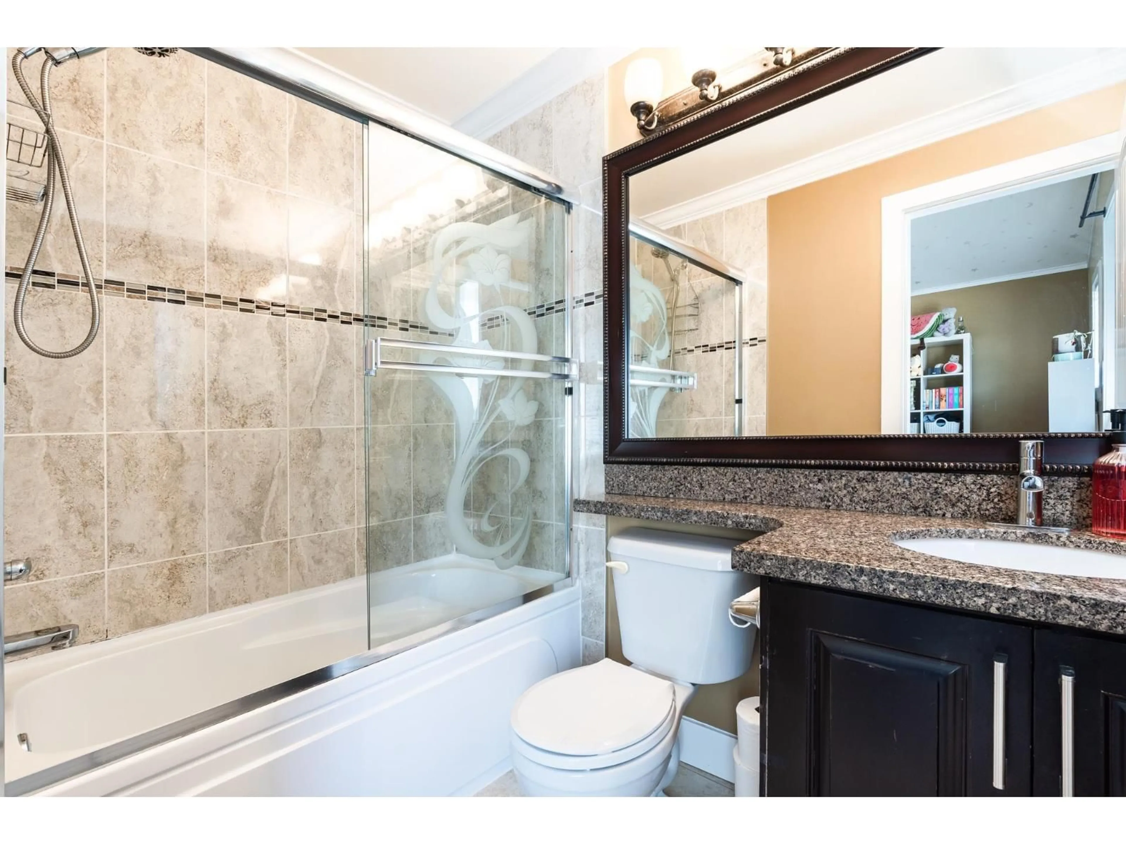 Standard bathroom, ceramic/tile floor for 14239 62 AVENUE, Surrey British Columbia V3X0B8