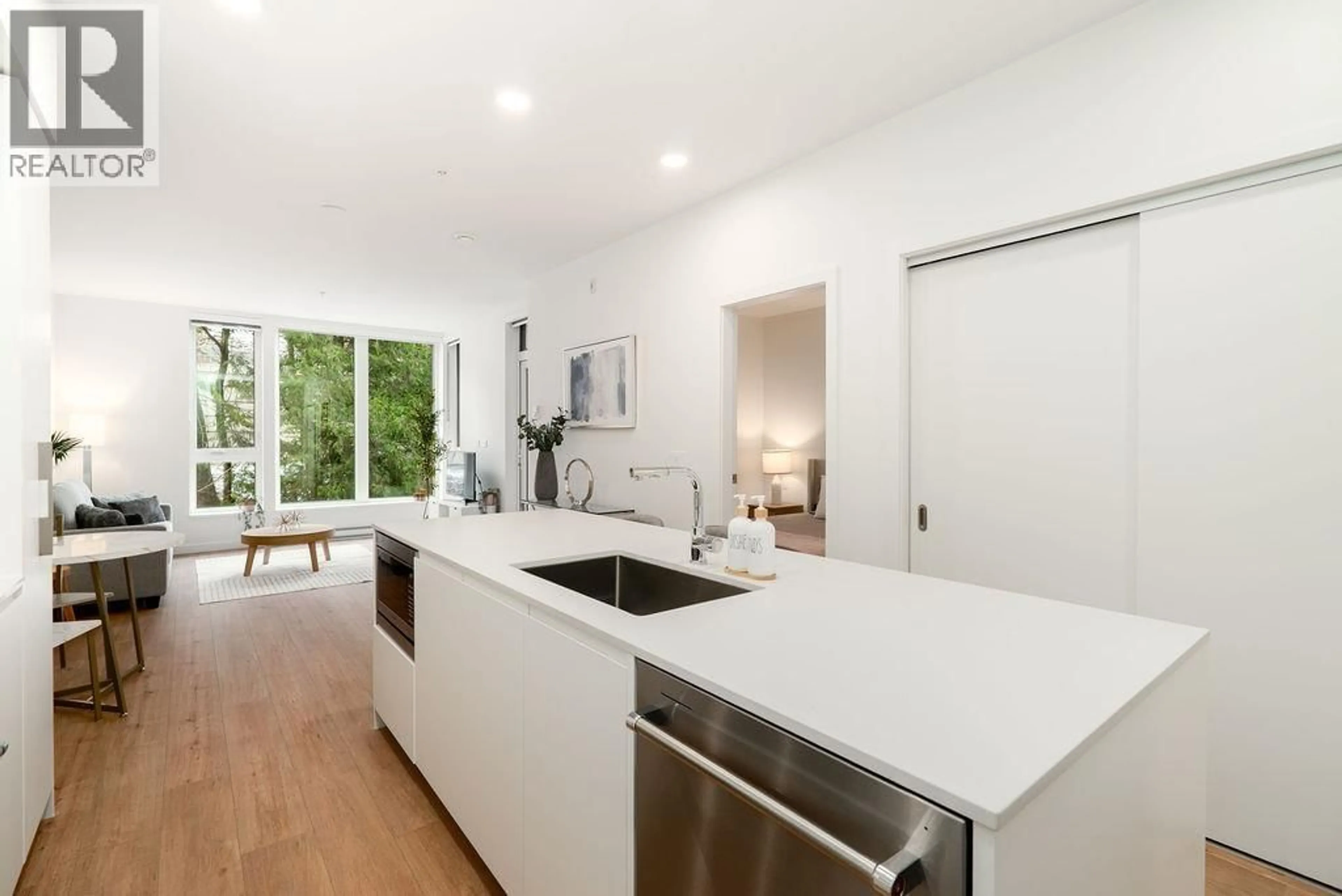 Open concept kitchen, unknown for 406 - 1504 SCOTT CRESCENT, Squamish British Columbia V0N1G0