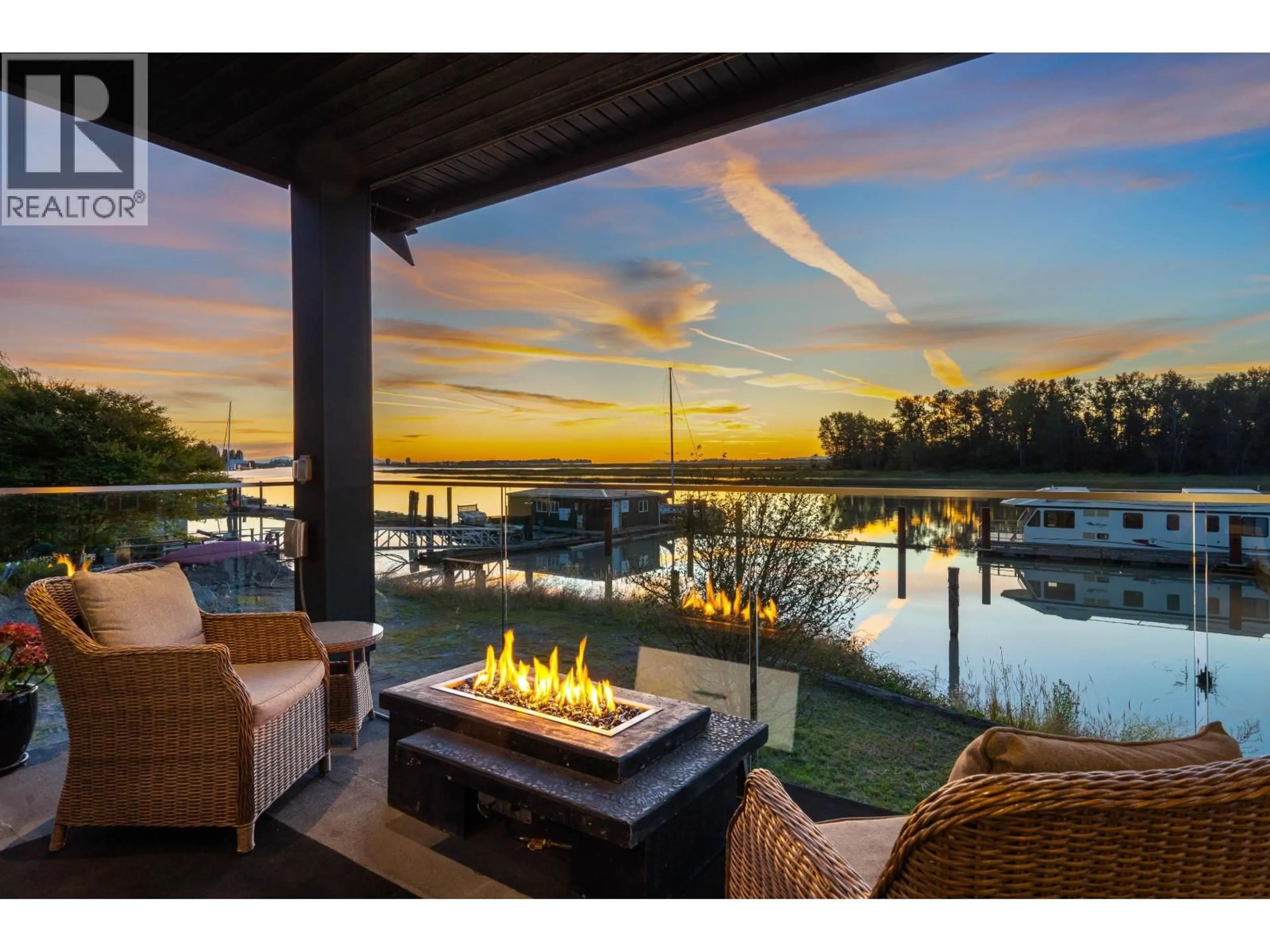 Patio, water/lake/river/ocean view for 4259 RIVER ROAD, Delta British Columbia V4K1R9