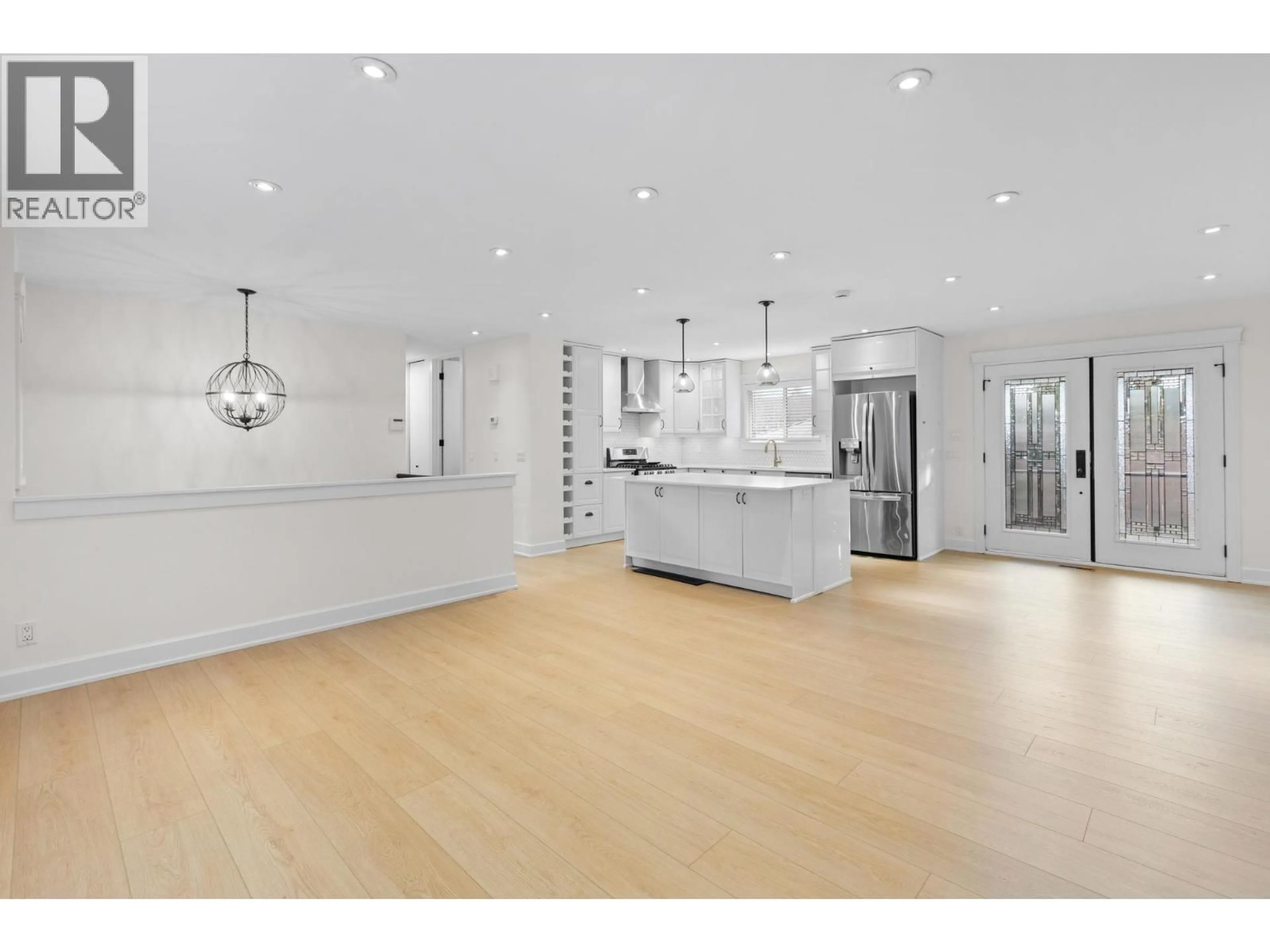 Open concept kitchen, unknown for 3214 MARINER WAY, Coquitlam British Columbia V3C4K7