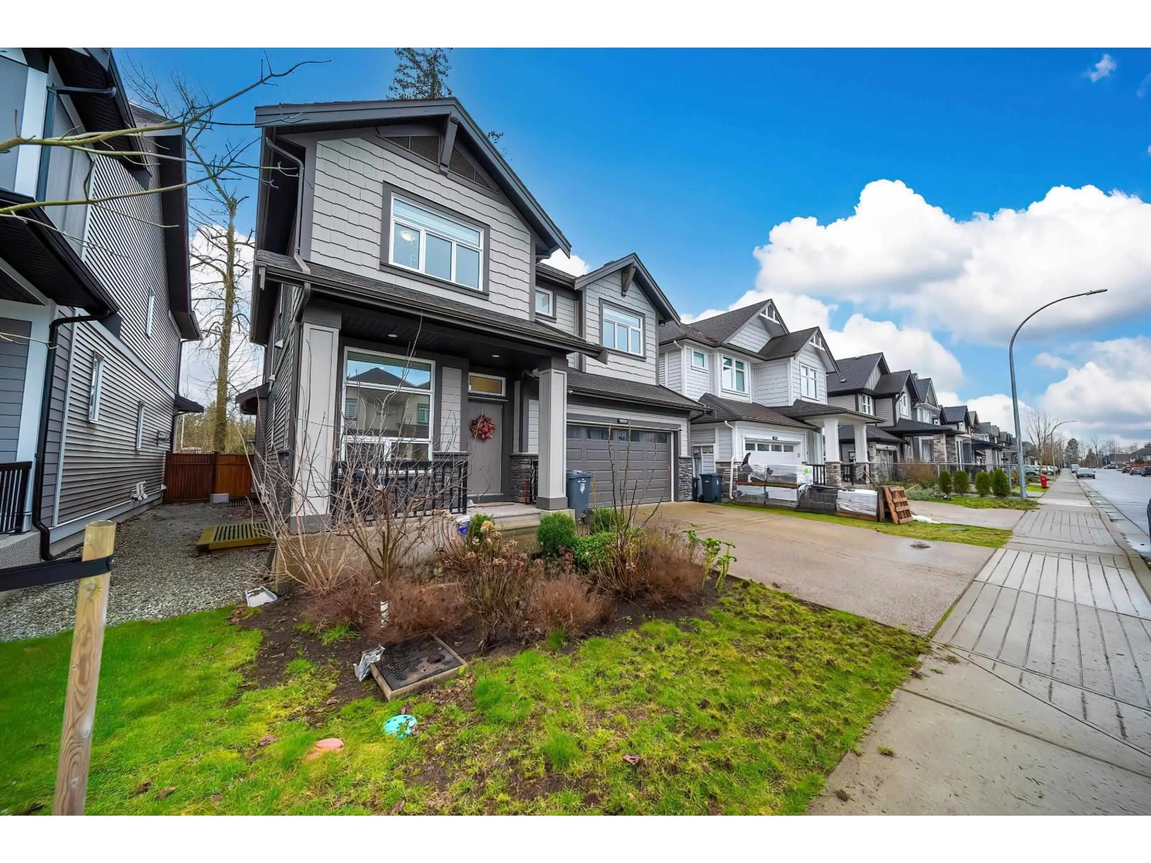 A pic from outside/outdoor area/front of a property/back of a property/a pic from drone, street for 20530 77A AVENUE, Langley British Columbia V2Y4K3