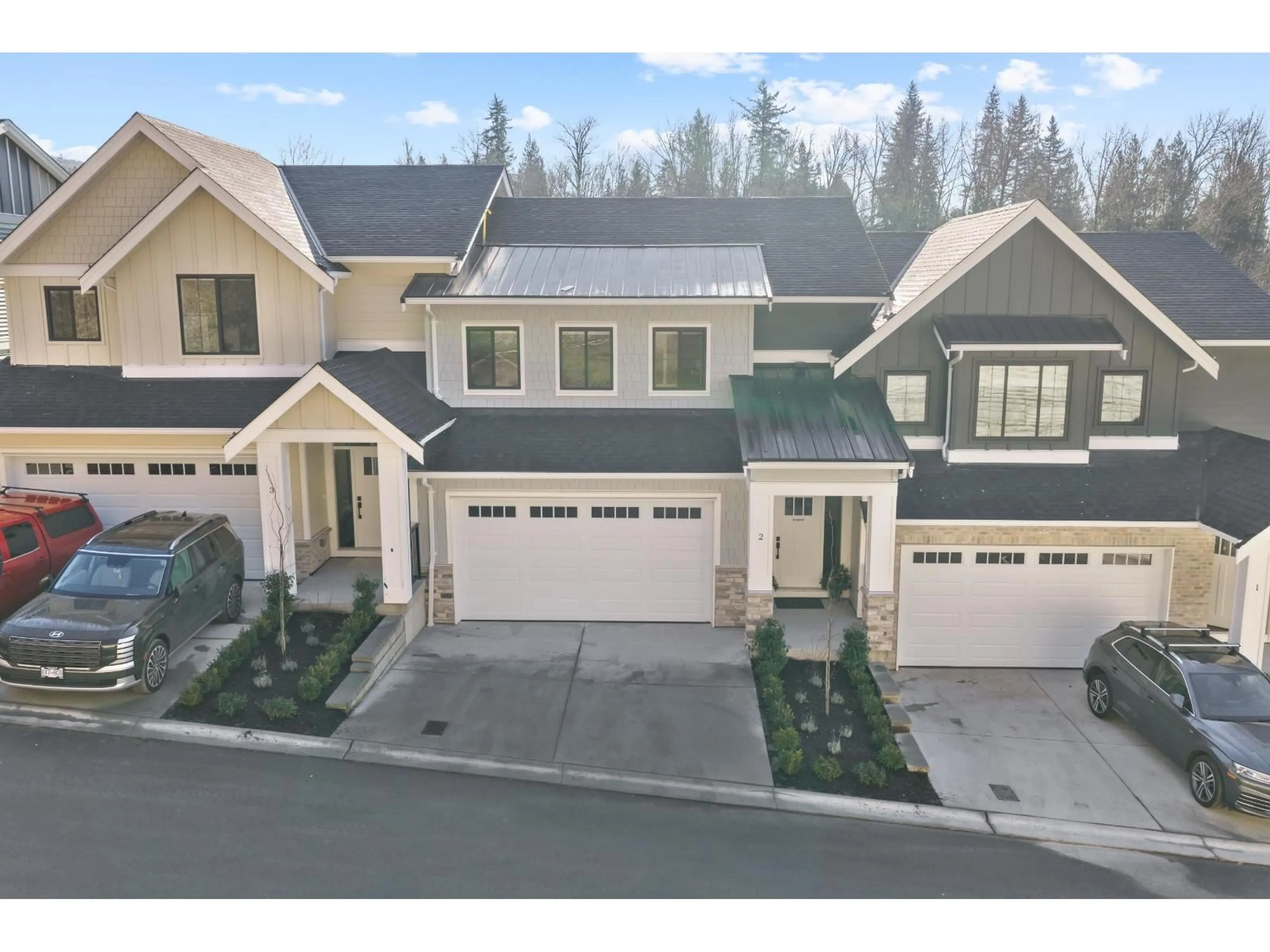 A pic from outside/outdoor area/front of a property/back of a property/a pic from drone, street for 8 - 35247 STRAITON ROAD, Abbotsford British Columbia V2S7Z1