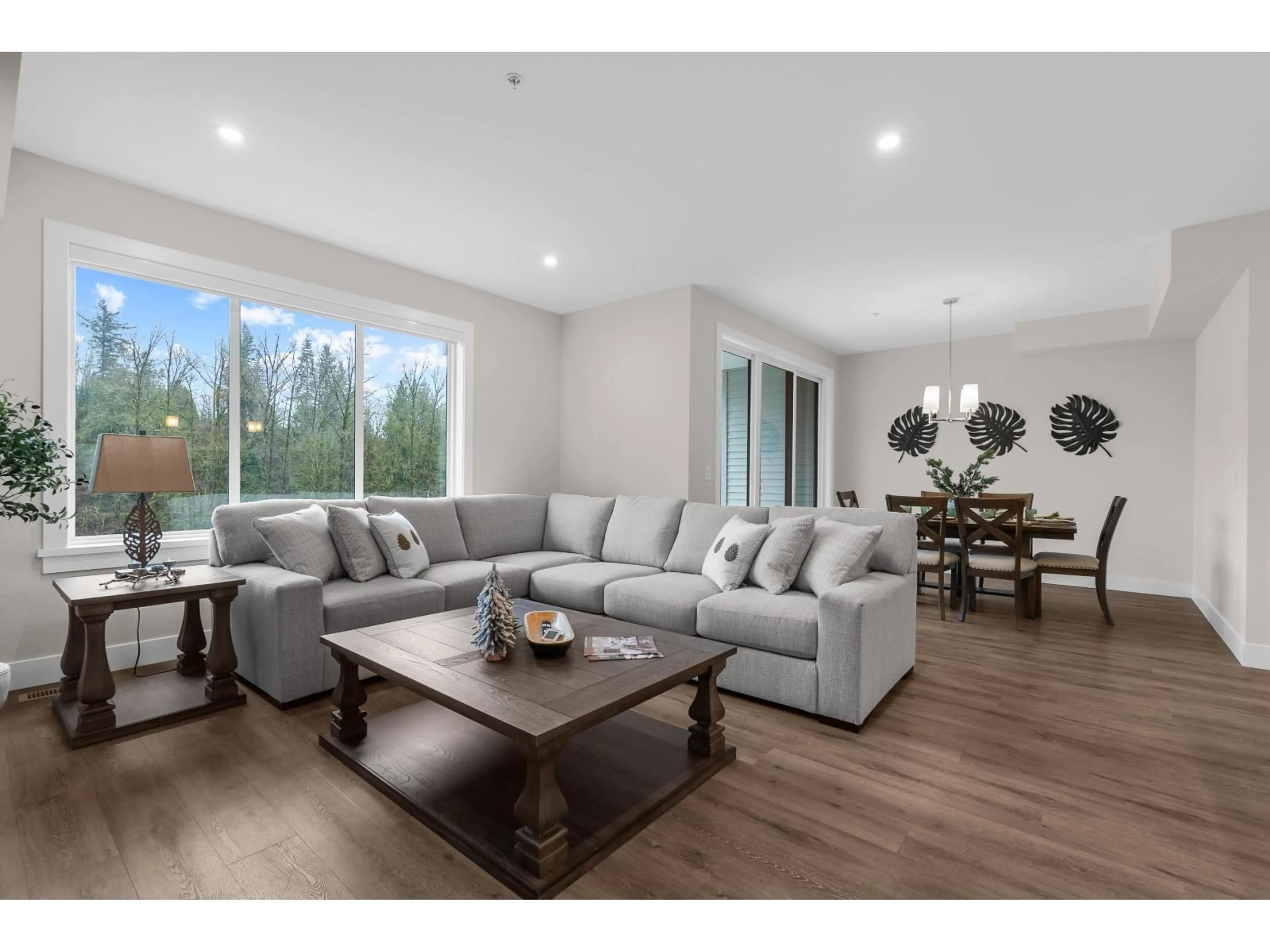 Living room with furniture, wood/laminate floor for 8 - 35247 STRAITON ROAD, Abbotsford British Columbia V2S7Z1