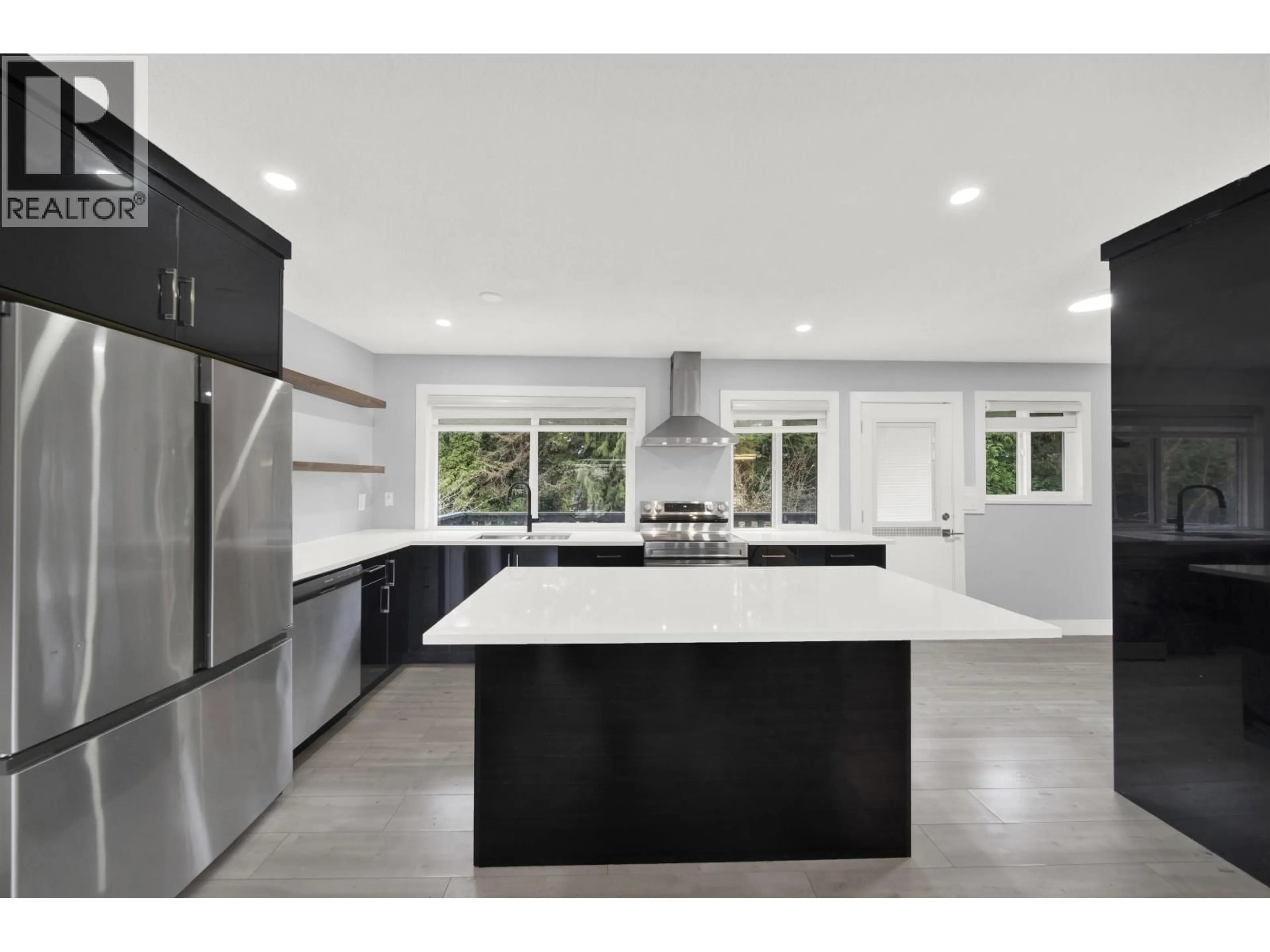 Contemporary kitchen, unknown for 1752 55 STREET, Tsawwassen British Columbia V4M3K8