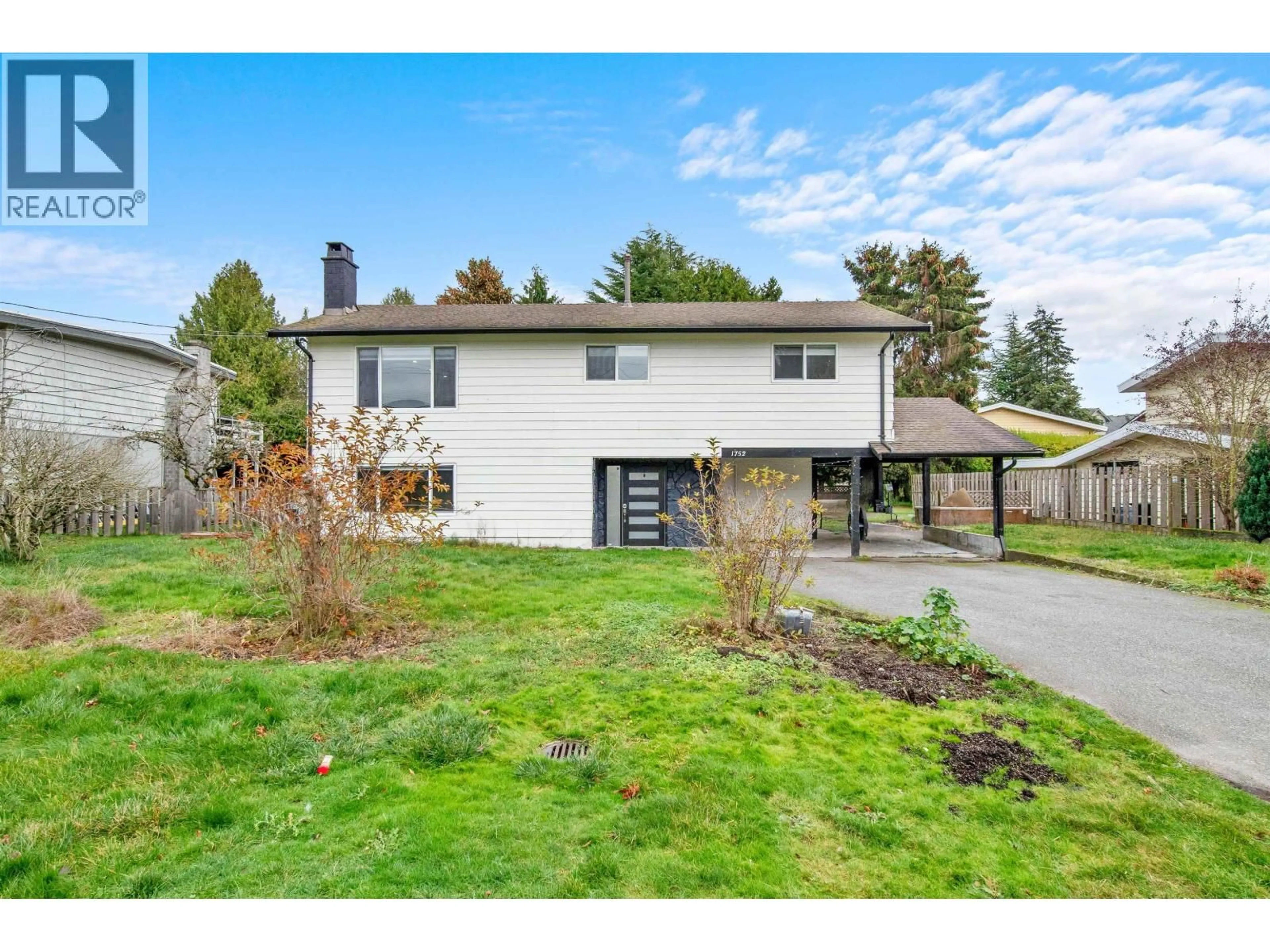 A pic from outside/outdoor area/front of a property/back of a property/a pic from drone, street for 1752 55 STREET, Tsawwassen British Columbia V4M3K8