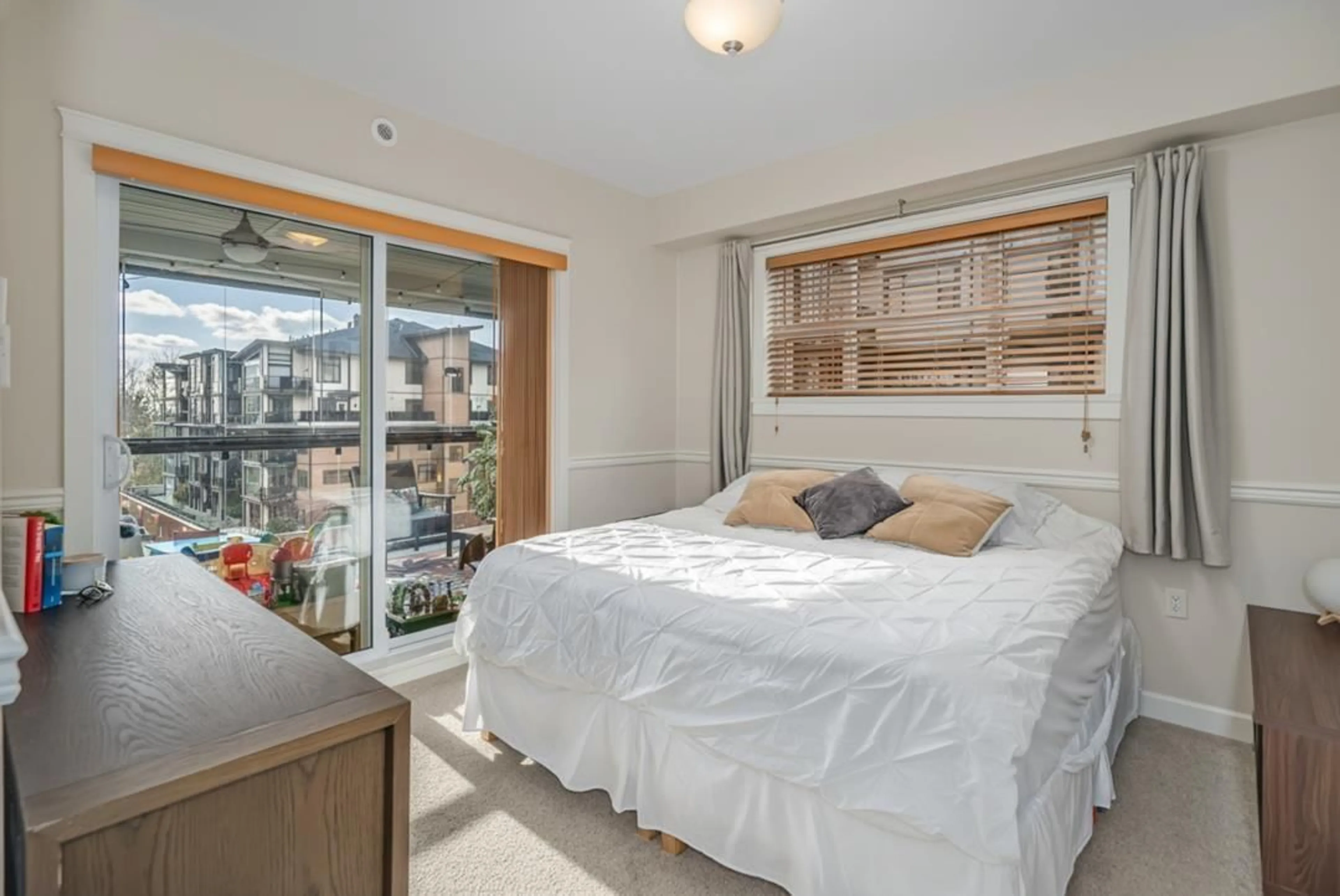 Bedroom with bed, unknown for 309 - 8561 203A STREET, Langley British Columbia V2Y3L7