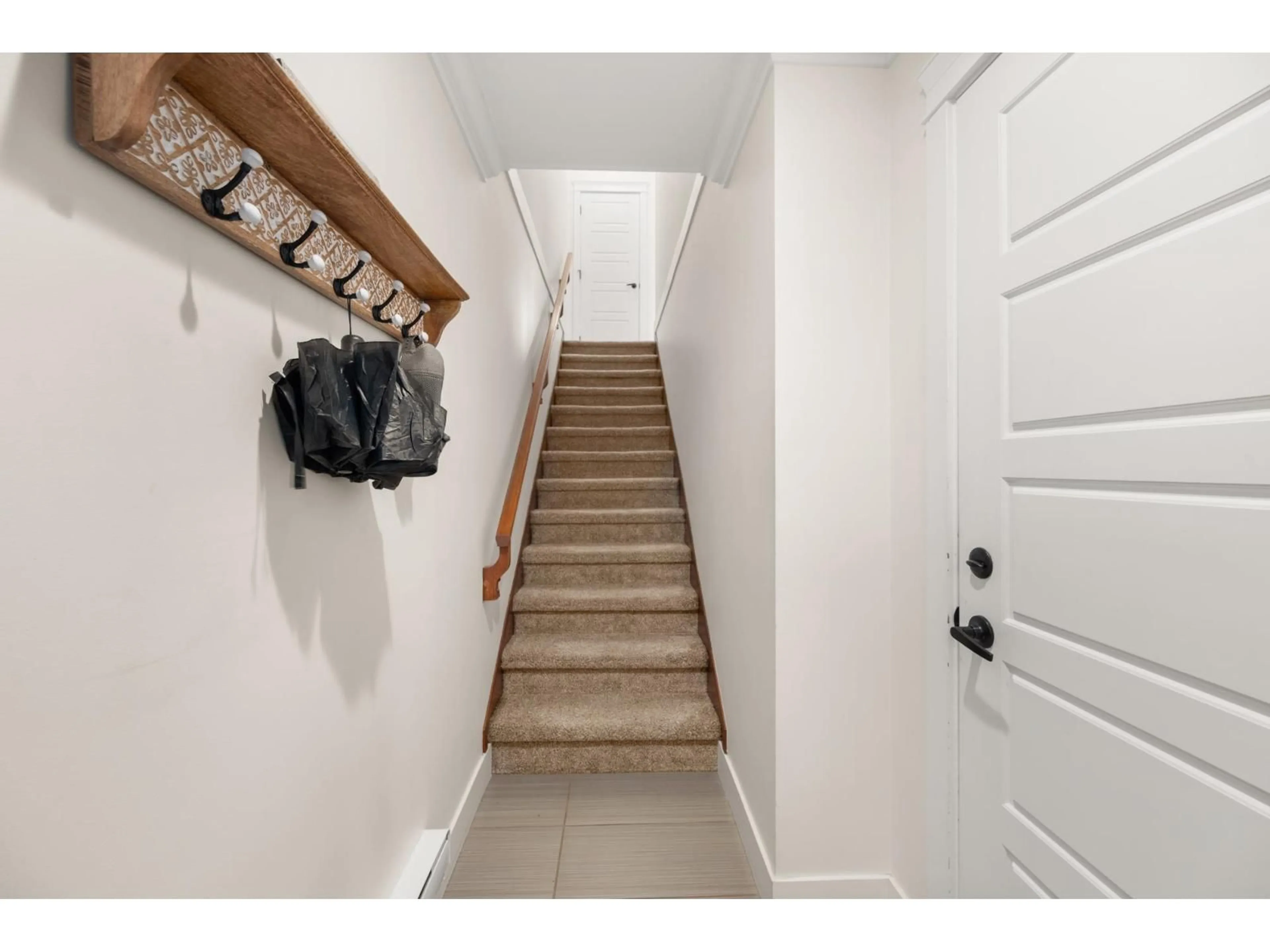Indoor entryway for 7 - 17171 2B AVENUE, Surrey British Columbia V3Z9R1