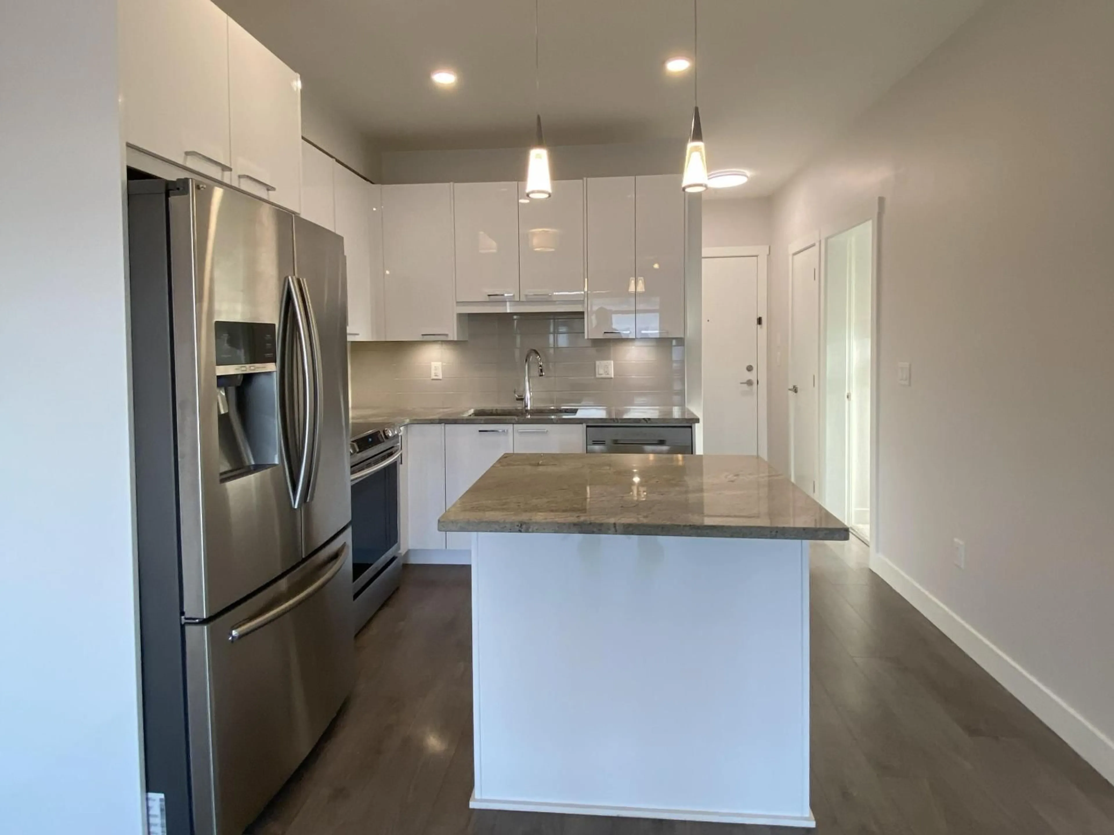 Open concept kitchen, unknown for 212 - 20686 EASTLEIGH CRESCENT, Langley British Columbia V3A0M4