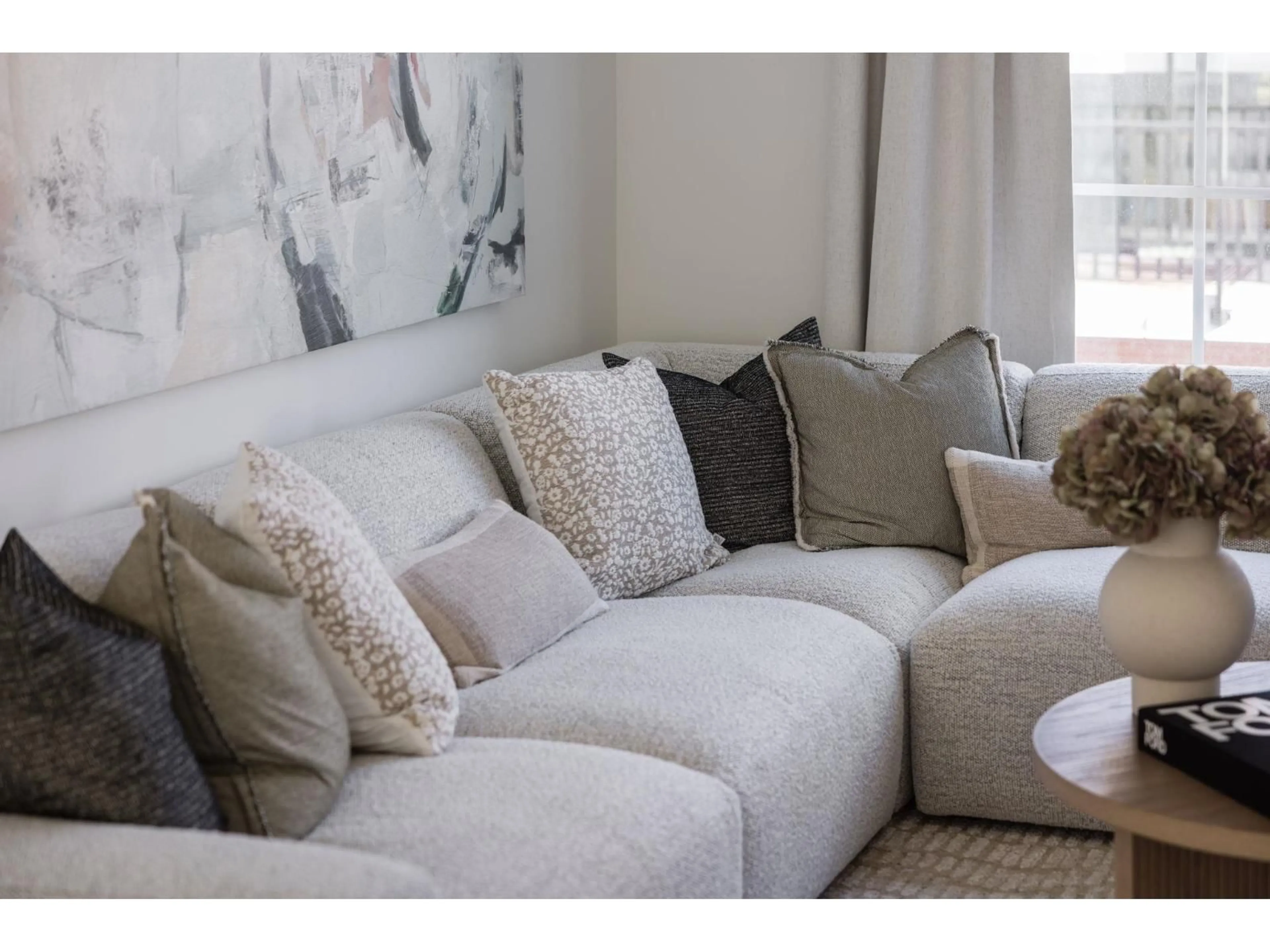 Living room with furniture, carpet floor for 28 - 20650 78 AVENUE, Langley British Columbia V2Y4L9
