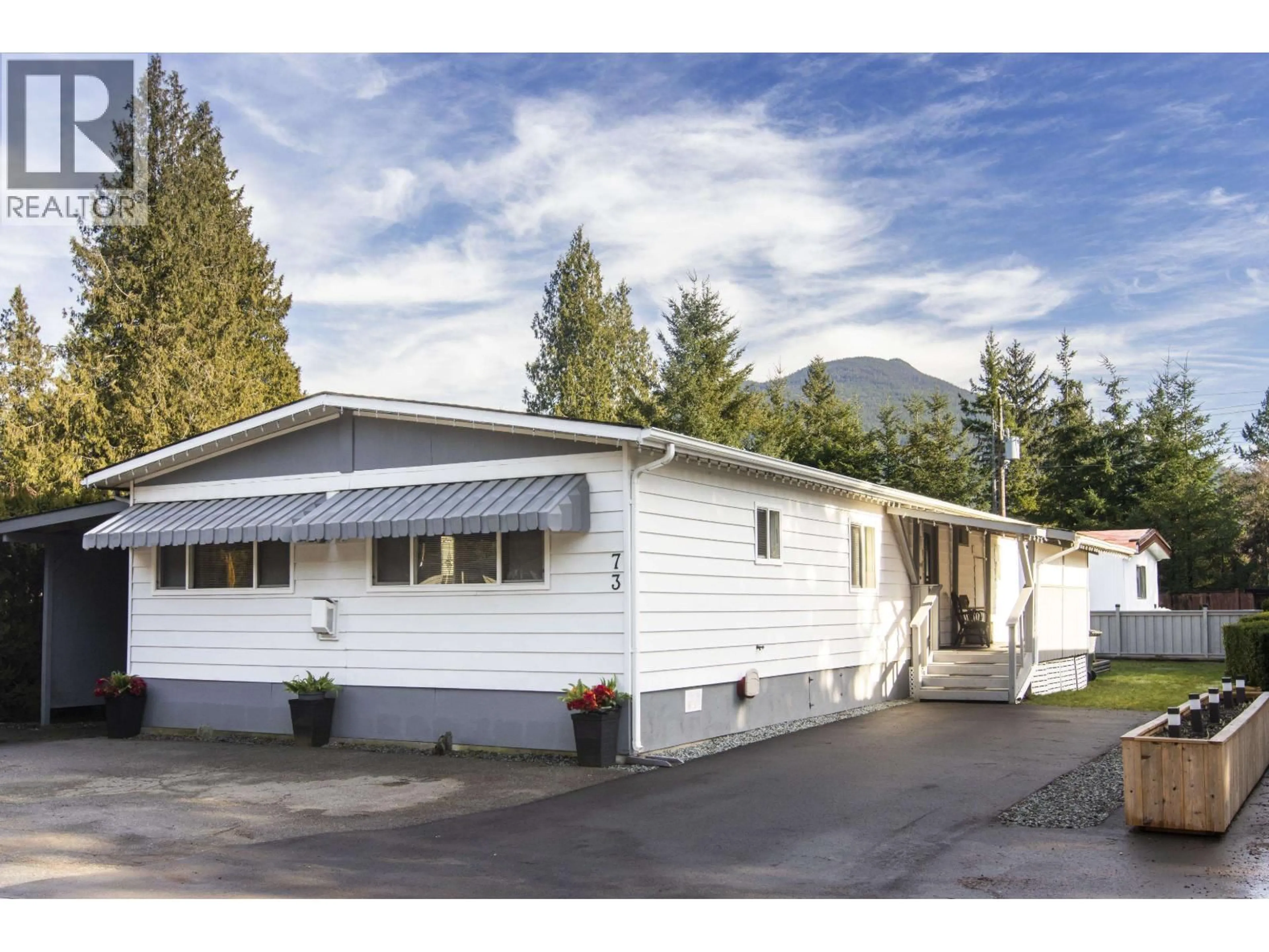 Home with vinyl exterior material, mountain view for 73 - 1830 MAMQUAM ROAD, Squamish British Columbia V0N1T0