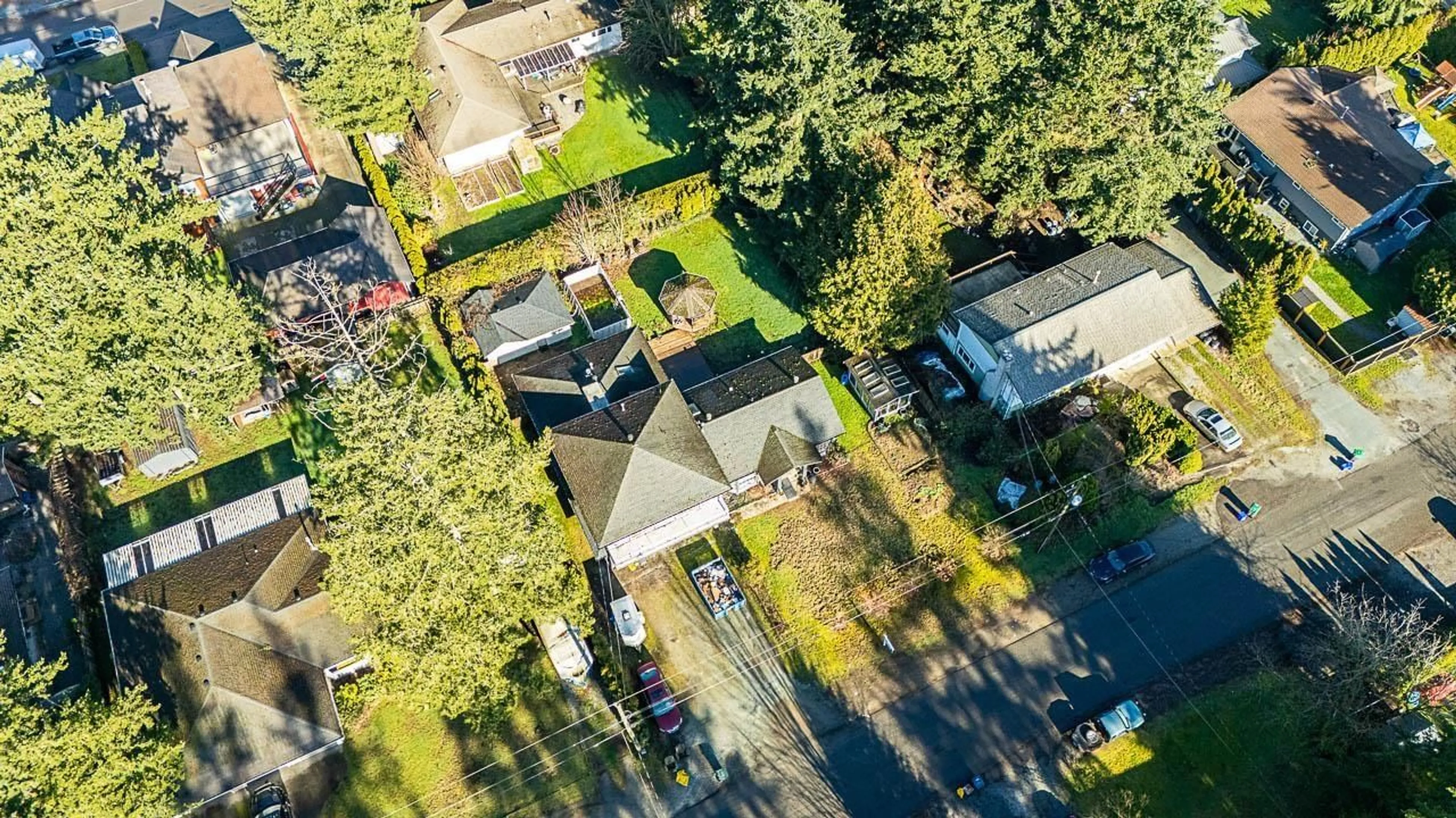 A pic from outside/outdoor area/front of a property/back of a property/a pic from drone, street for 19955 37 AVENUE, Langley British Columbia V3A2S4