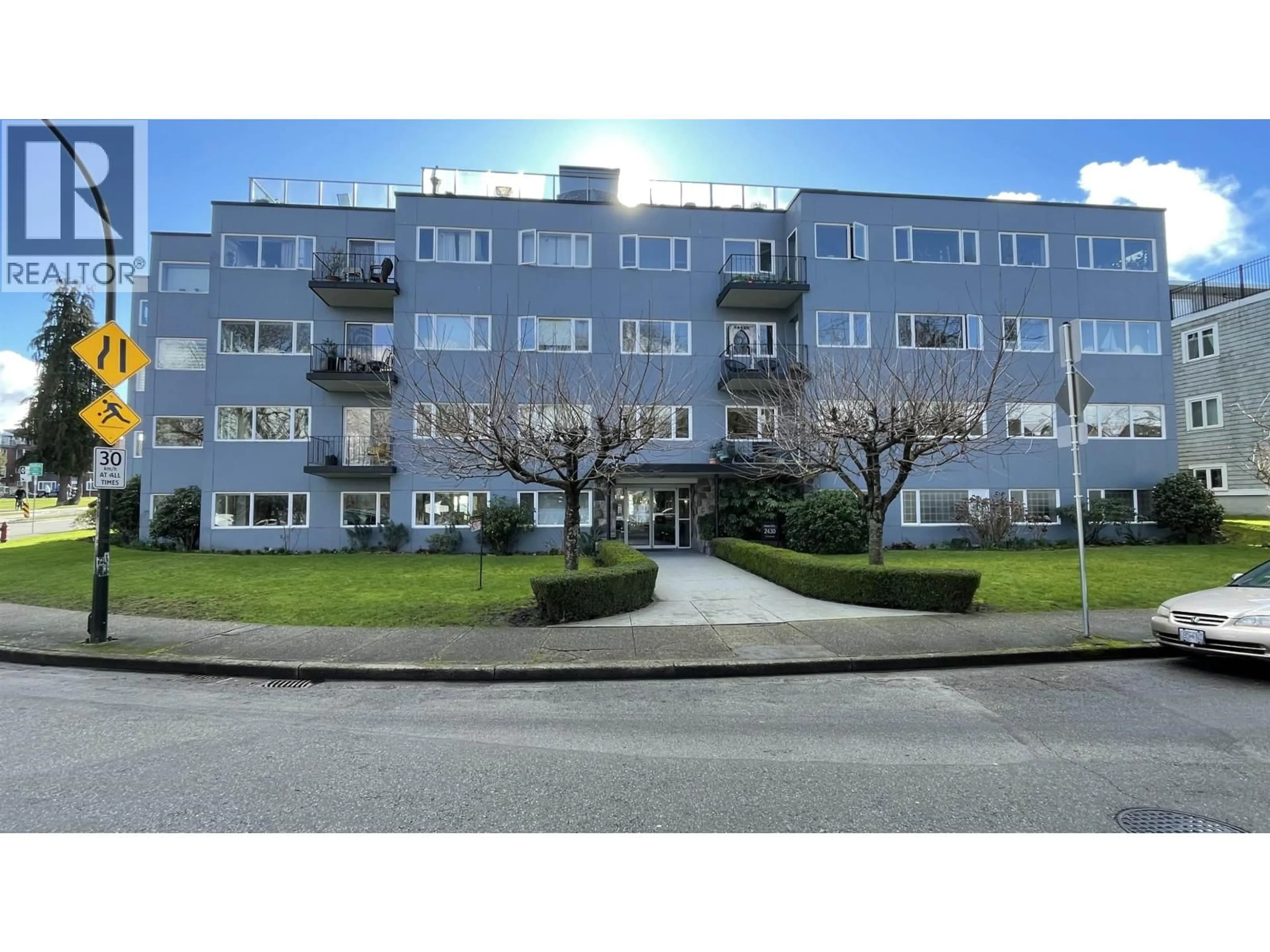 Blurry image for 304 - 2430 POINT GREY ROAD, Vancouver British Columbia V6K1A2