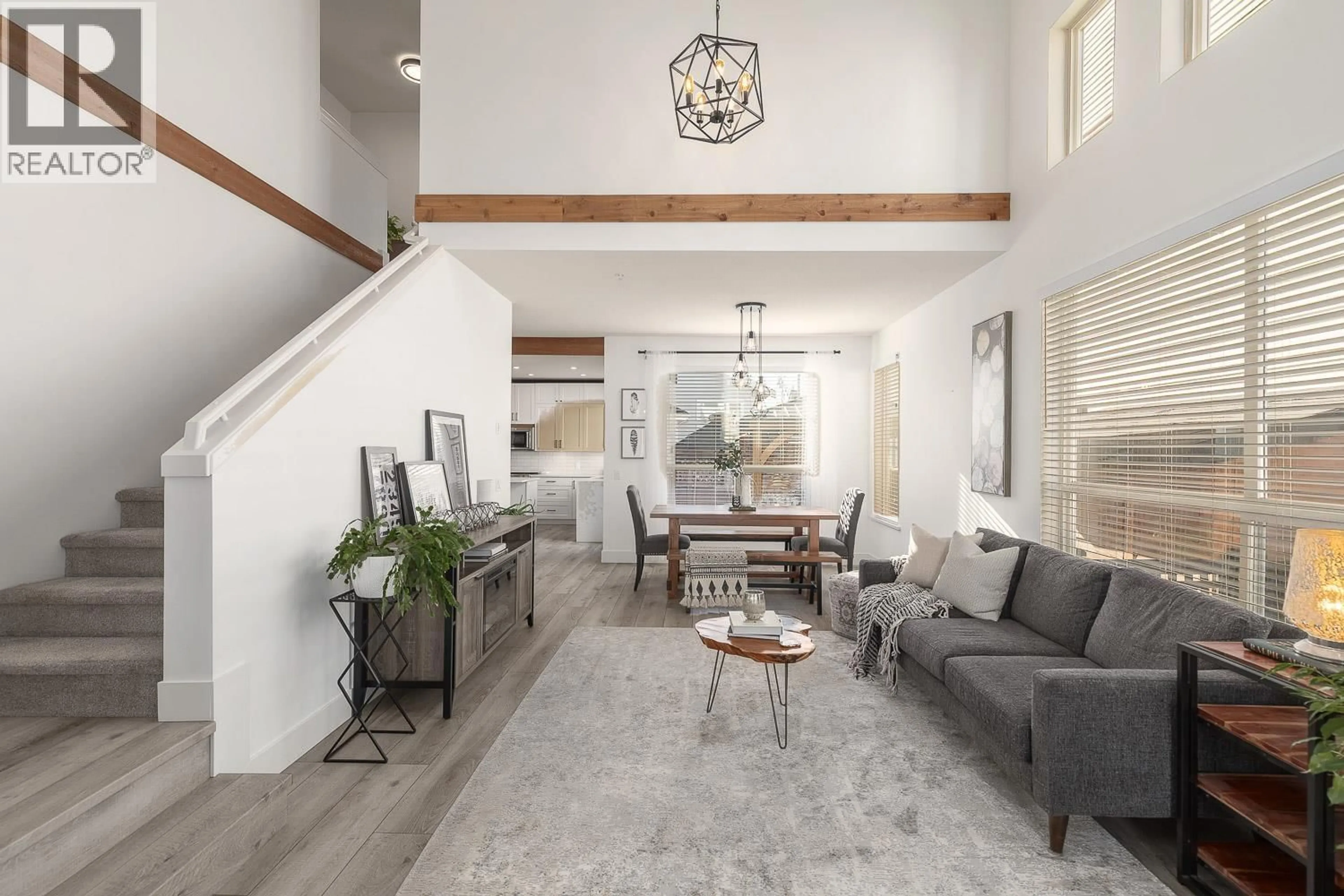 Living room with furniture, unknown for 19850 BUTTERNUT LANE, Pitt Meadows British Columbia V3Y2S7