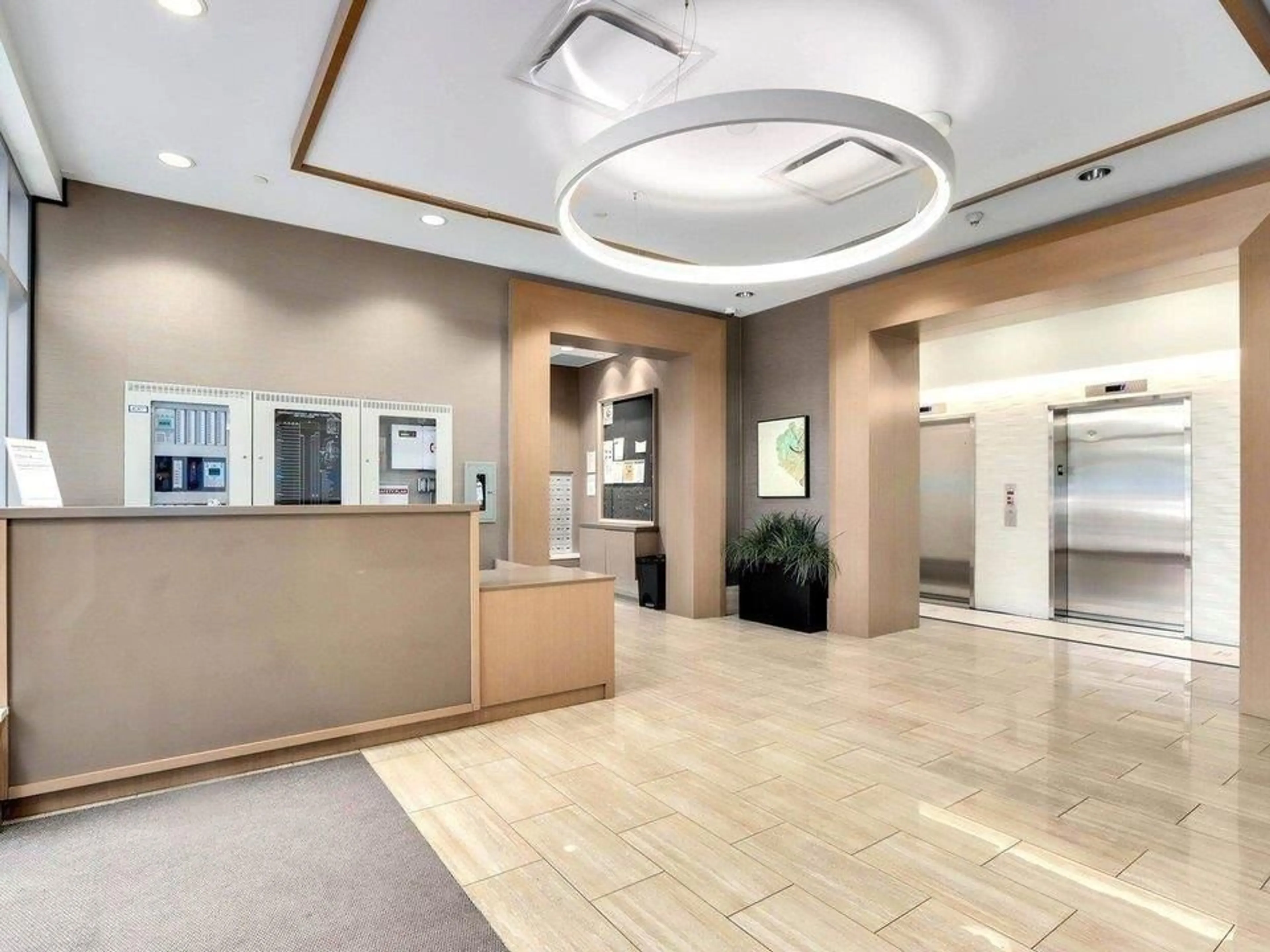 Lobby for 903 - 13398 104 AVENUE, Surrey British Columbia V3T1V6