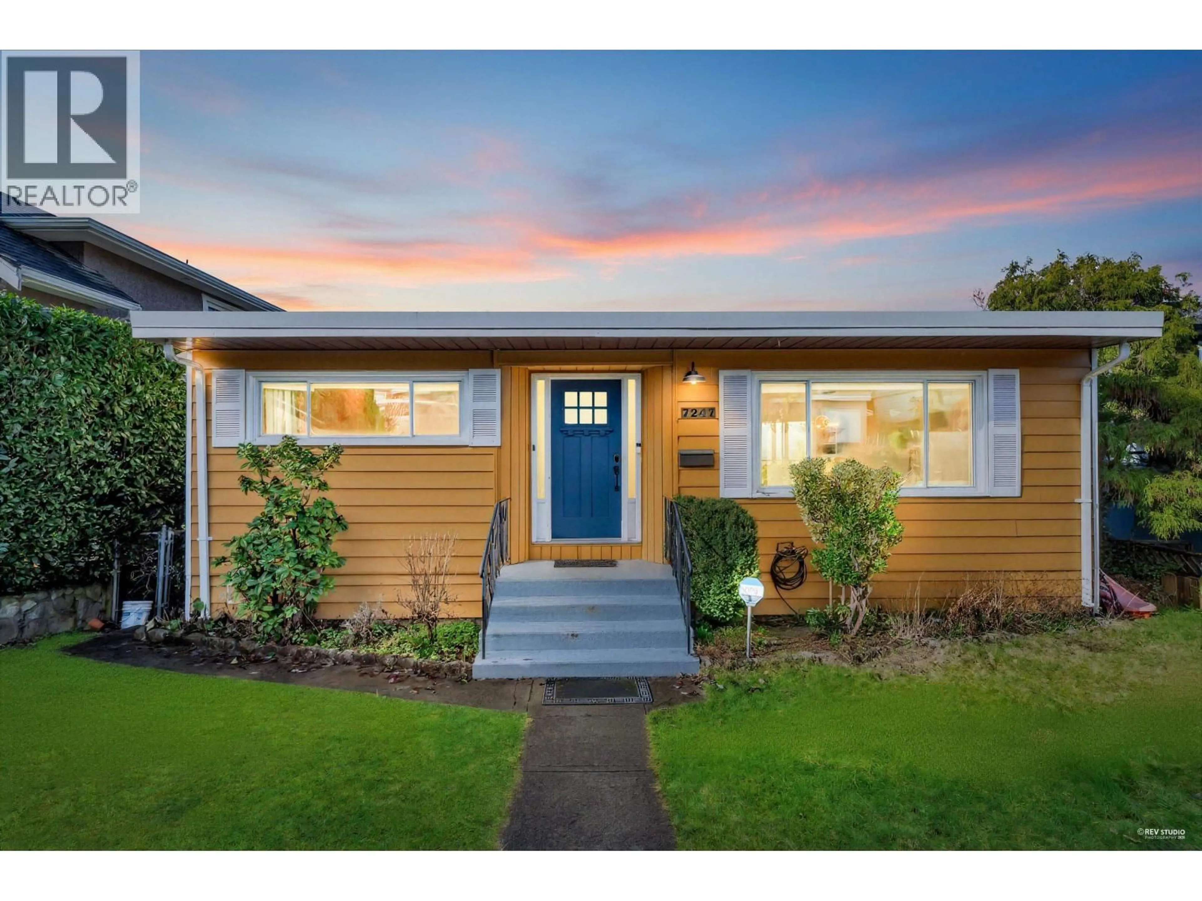 Home with vinyl exterior material, street for 7247 BARNET ROAD, Burnaby British Columbia V5A1E3