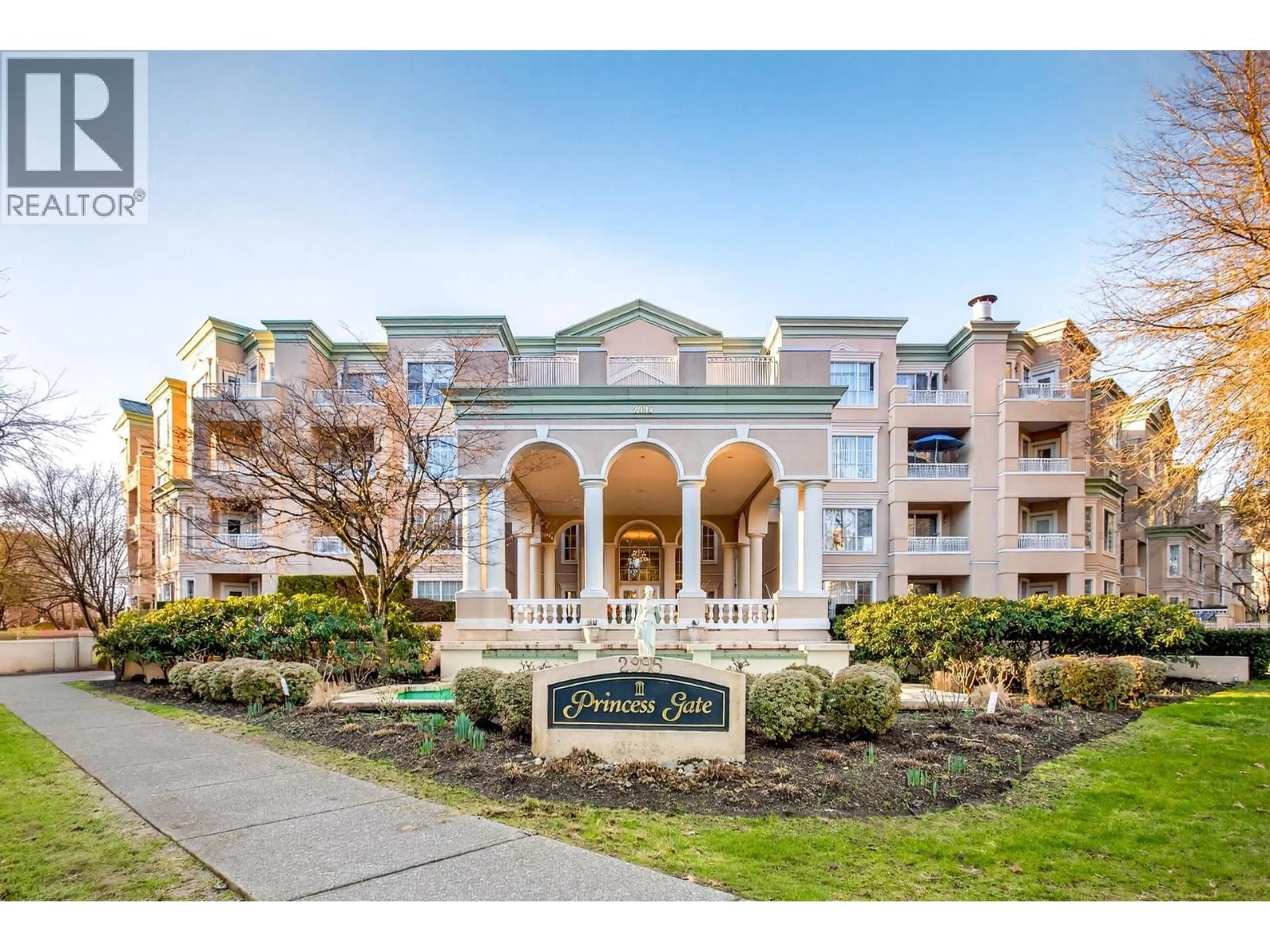 Unknown for 220 - 2995 PRINCESS CRESCENT, Coquitlam British Columbia V3B7N1