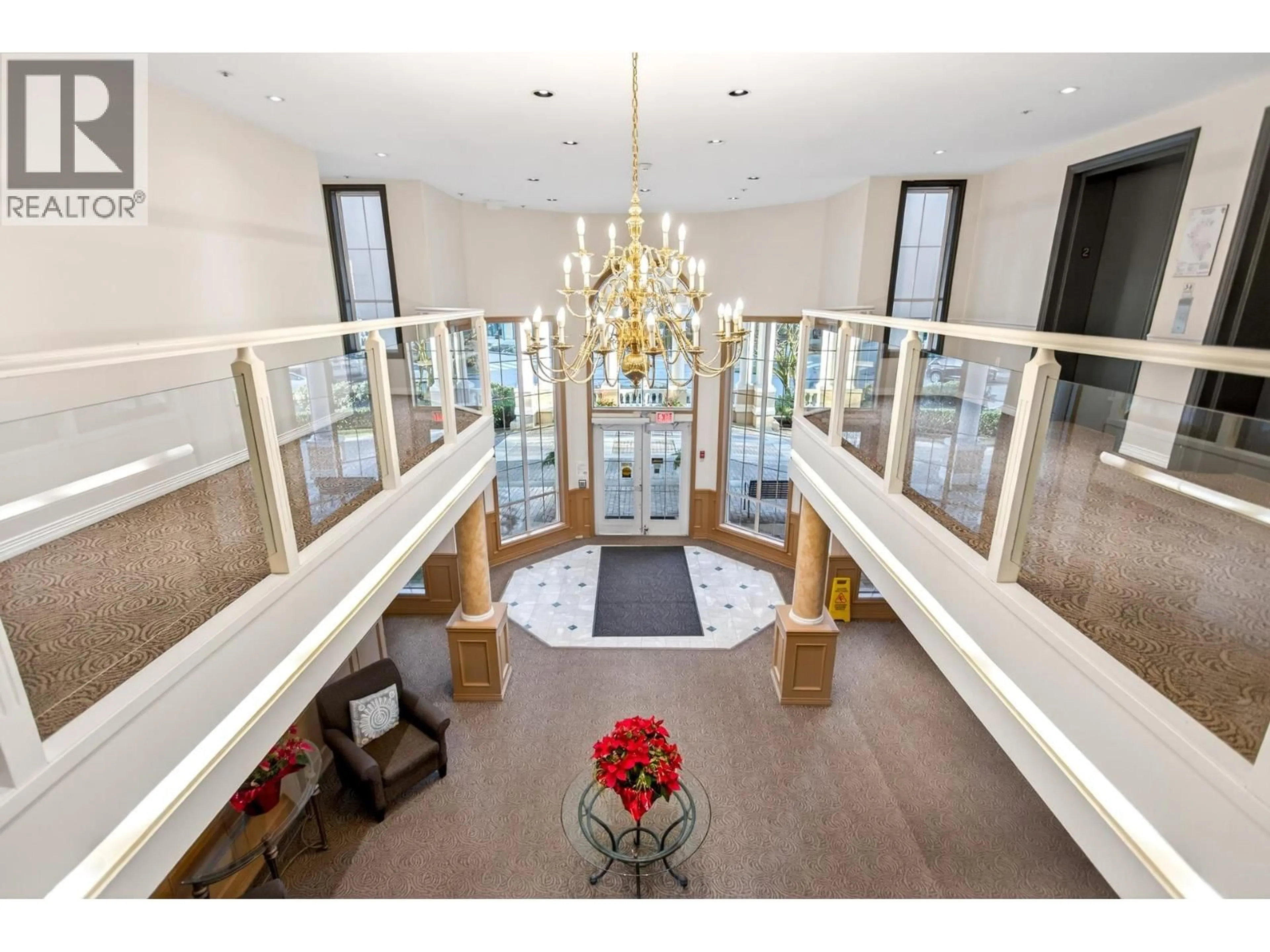 Indoor foyer for 220 - 2995 PRINCESS CRESCENT, Coquitlam British Columbia V3B7N1