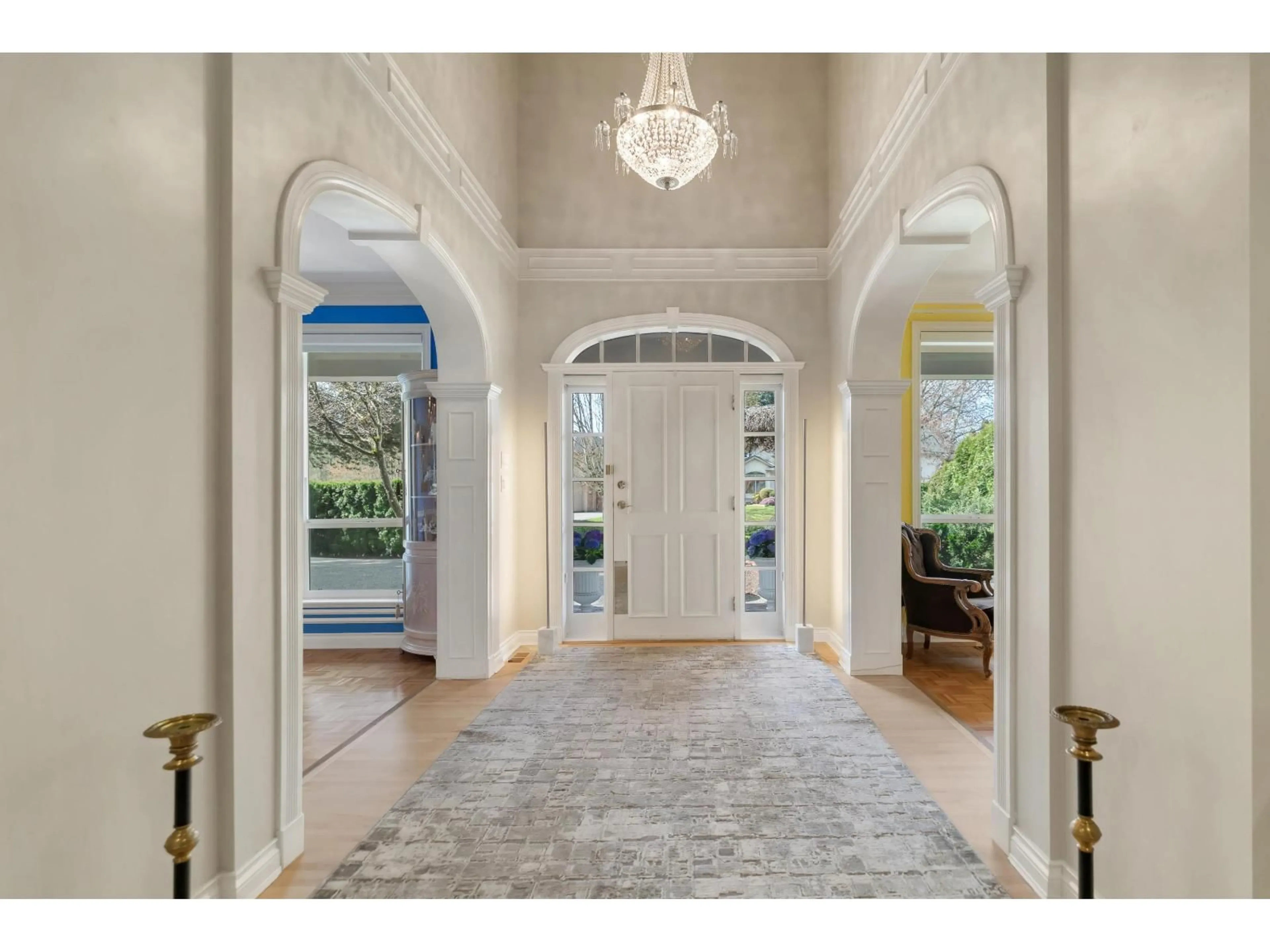 Indoor entryway for 7942 145TH STREET STREET, Surrey British Columbia V3S8C2