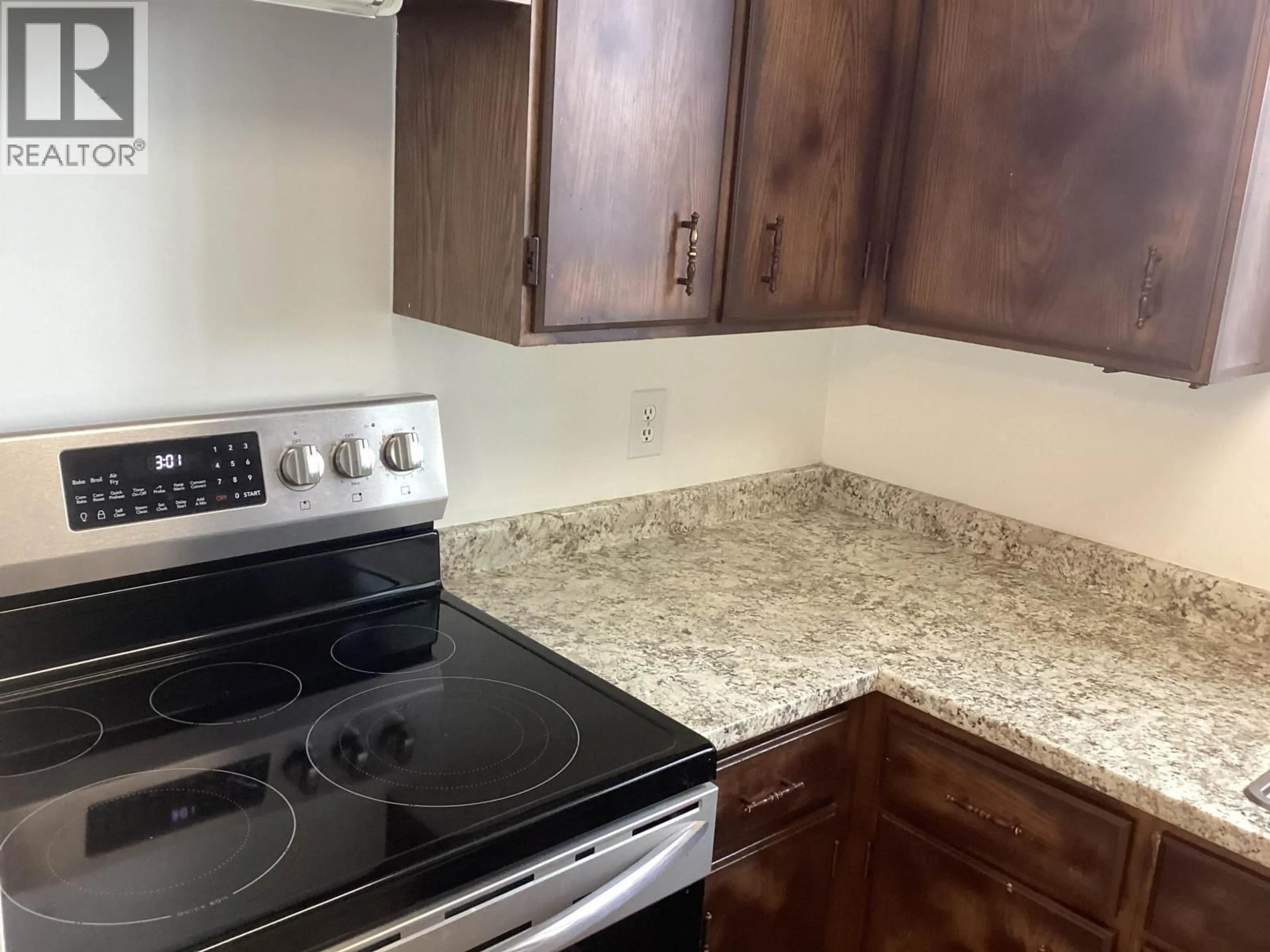 Standard kitchen, unknown for 802 - 7171 BERESFORD STREET, Burnaby British Columbia V5E3Z8