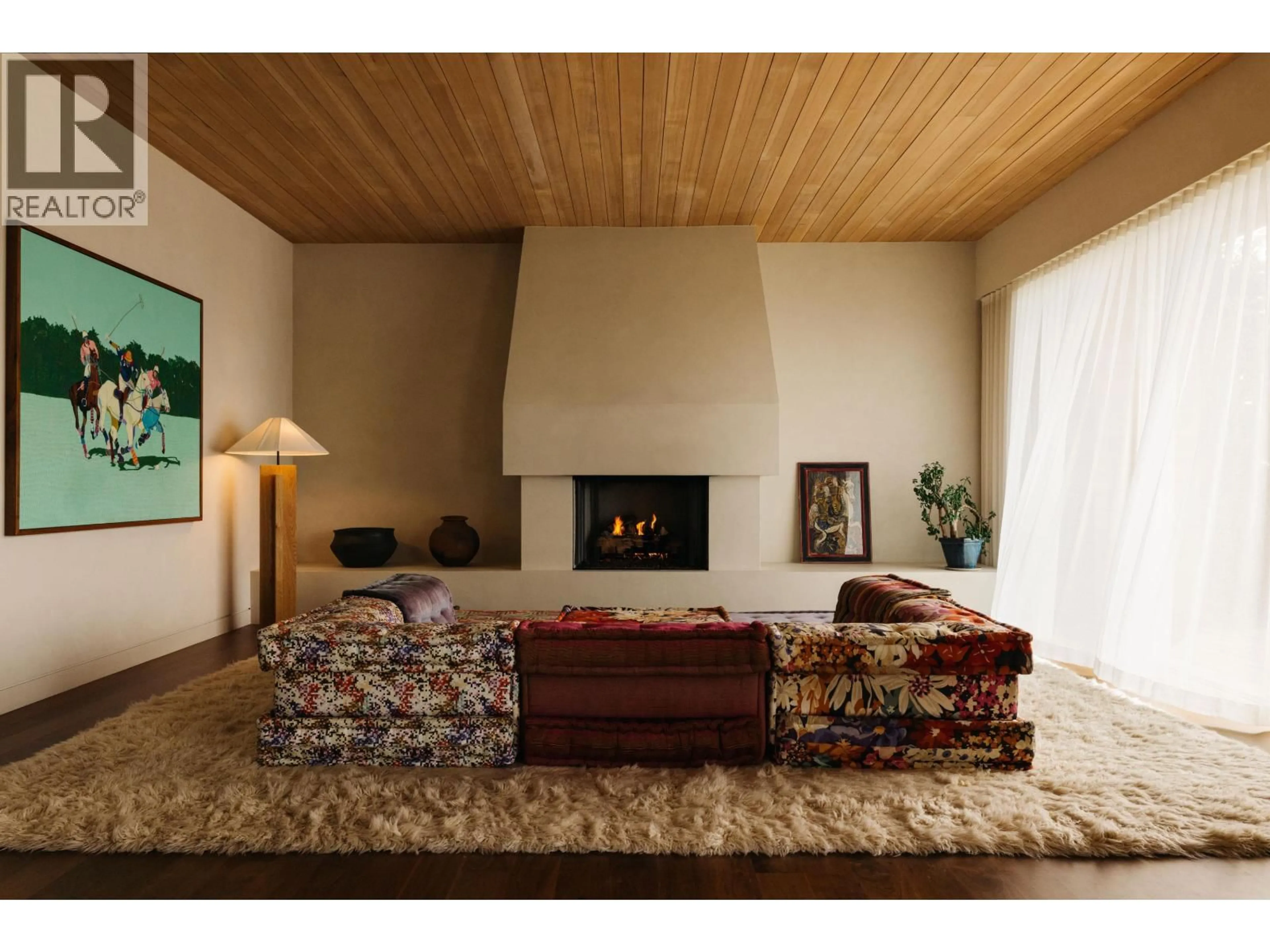 Living room with furniture, unknown for 1295 KEITH ROAD, North Vancouver British Columbia V7P1Y9