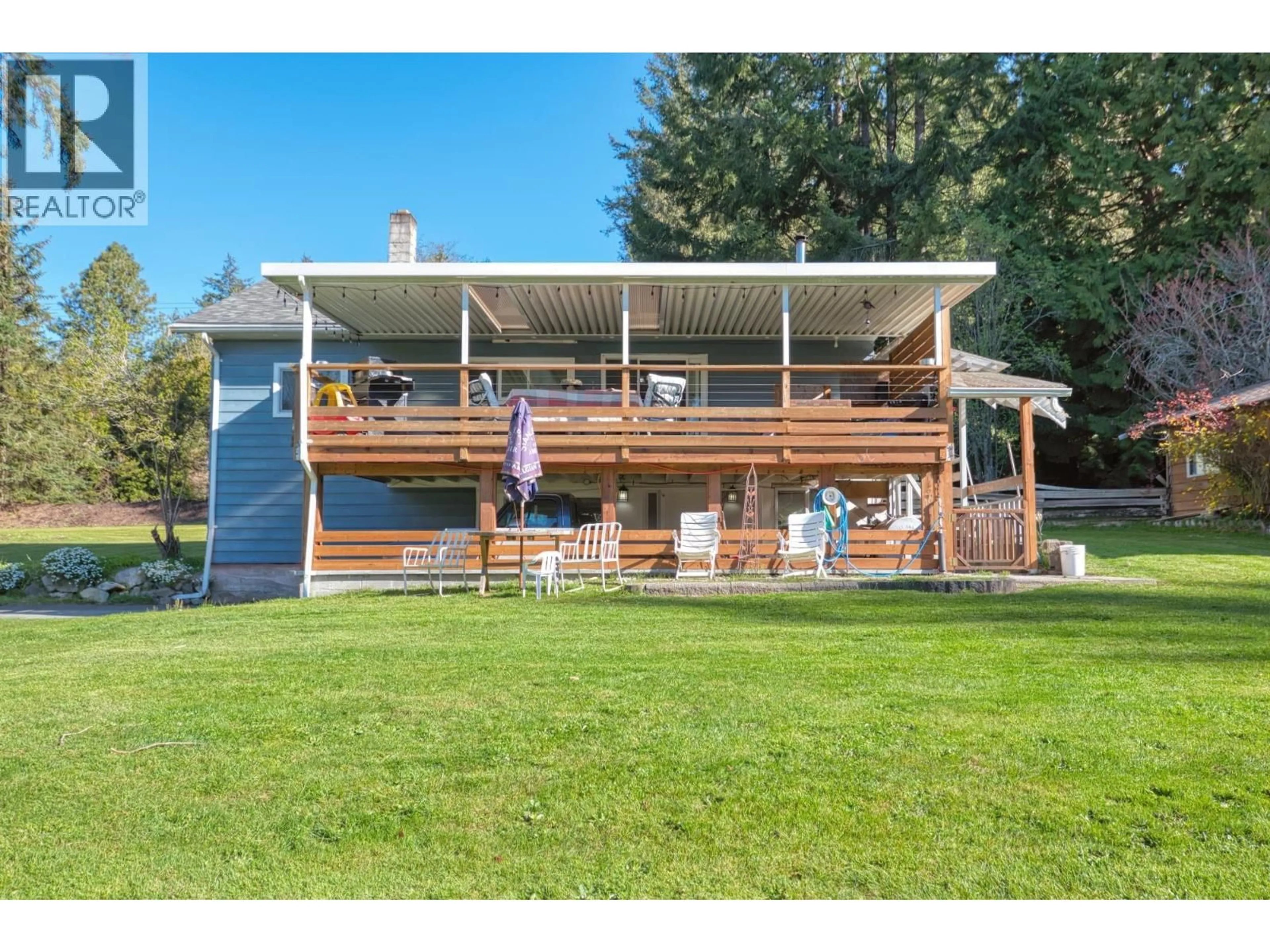 Patio, water/lake/river/ocean view for 1106 A & B GLADWIN TRAIL ROAD, Roberts Creek British Columbia V0N2W4