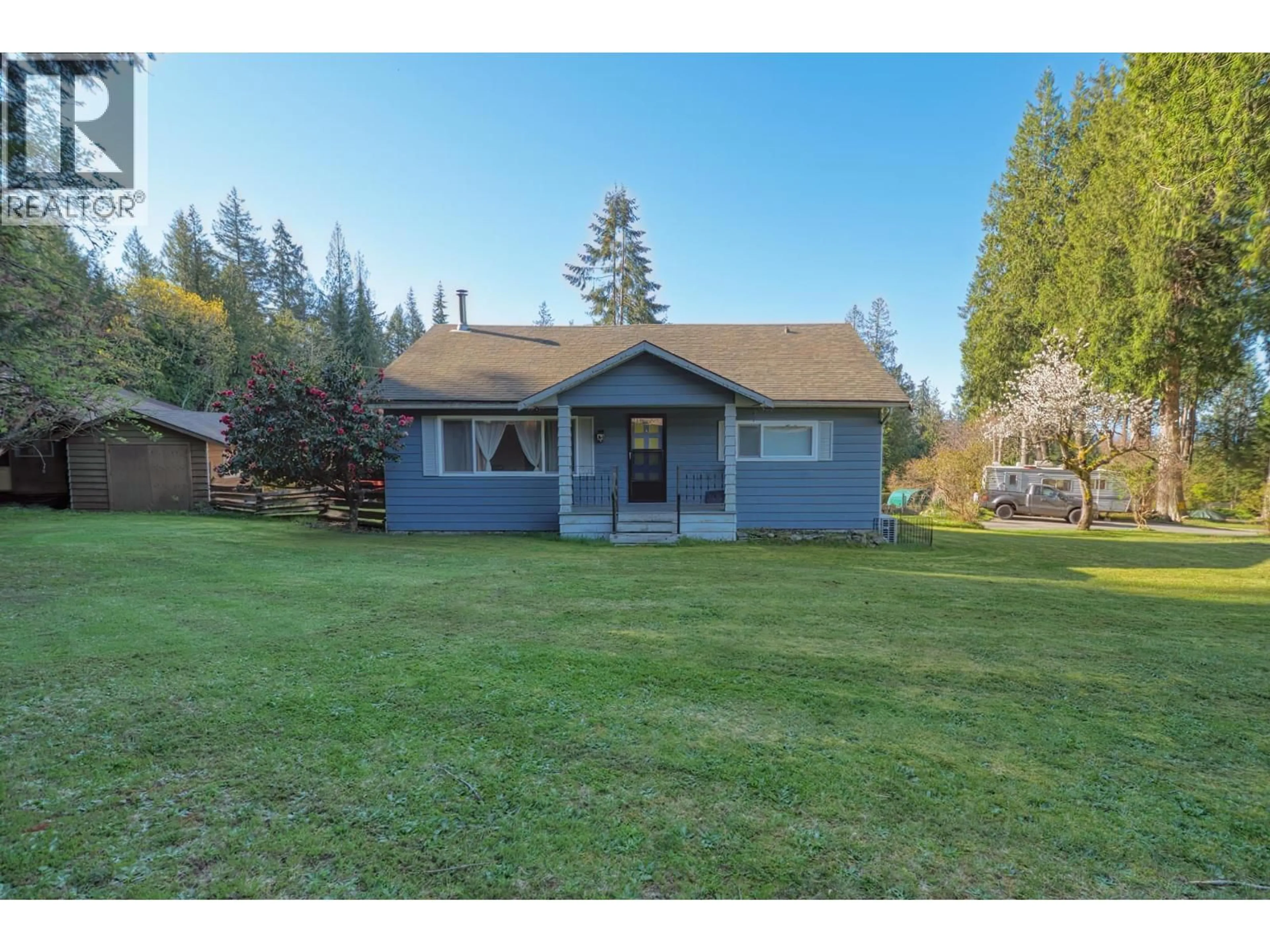 A pic from outside/outdoor area/front of a property/back of a property/a pic from drone, water/lake/river/ocean view for 1106 A & B GLADWIN TRAIL ROAD, Roberts Creek British Columbia V0N2W4